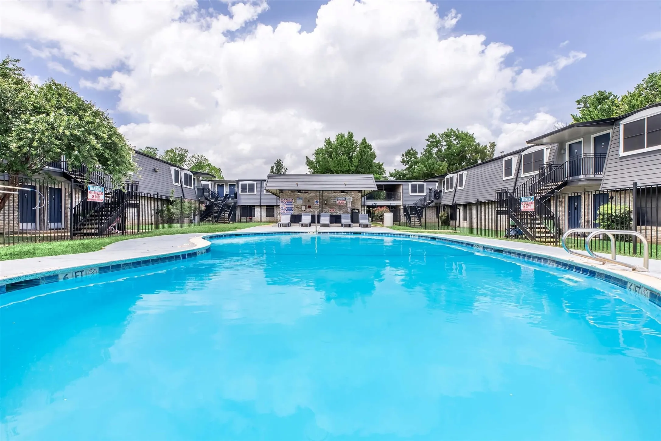 $500.00 off first month rent