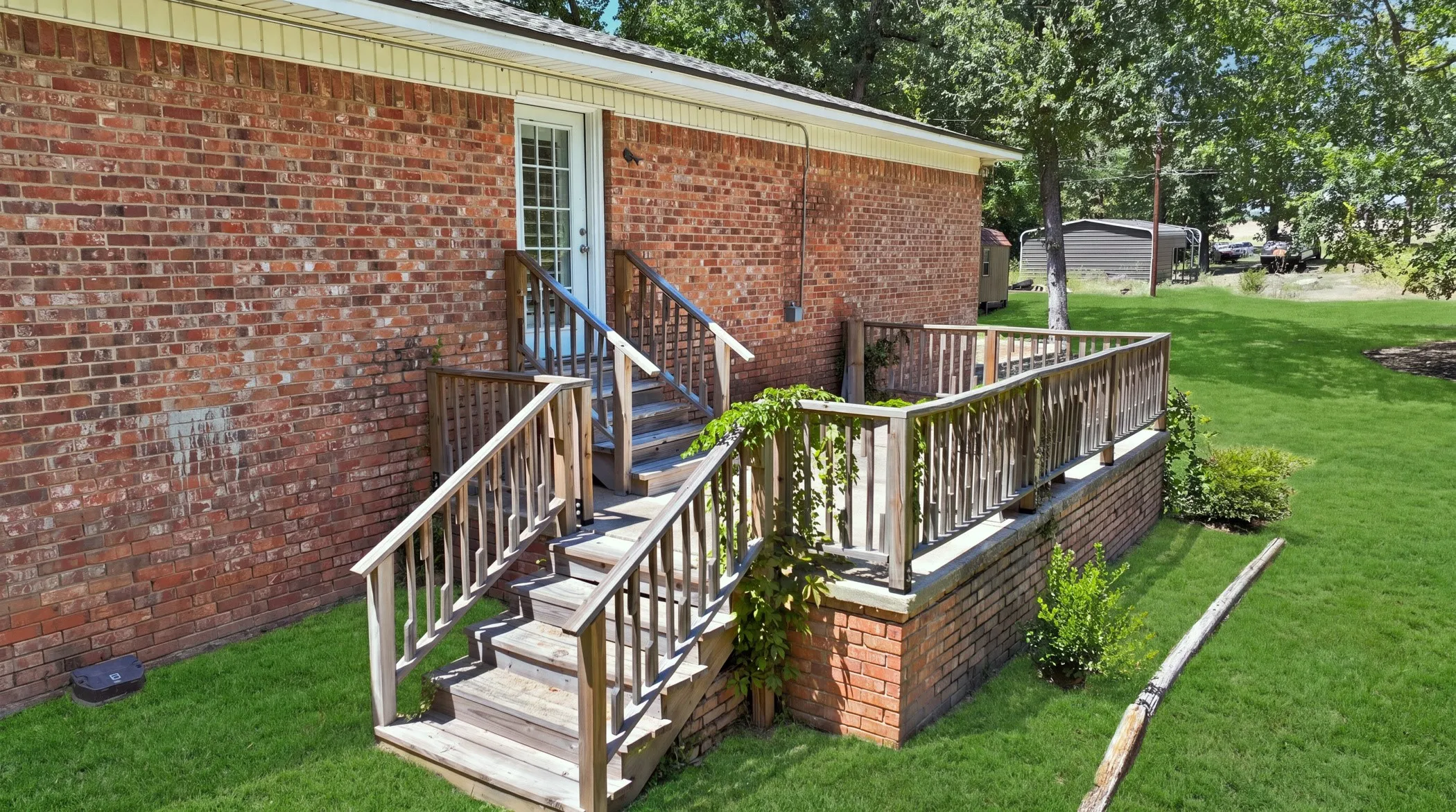 Single Family Residence For Sale in Smith County , 21121 County Road 1291, Flint, Texas 75762, 3 Bedroom, 2 Bathroom, 2 Garage spaces, 1,517 Sqft, built in 1973, mls#21367709, Real Estate Agent in Flint, Homes For Sale in Smith county, Homes For Sale in Flint, Realtor in Flint Texas, Real Estate Brokerage Independent Realty Texas, Luminita Cordes Realtor