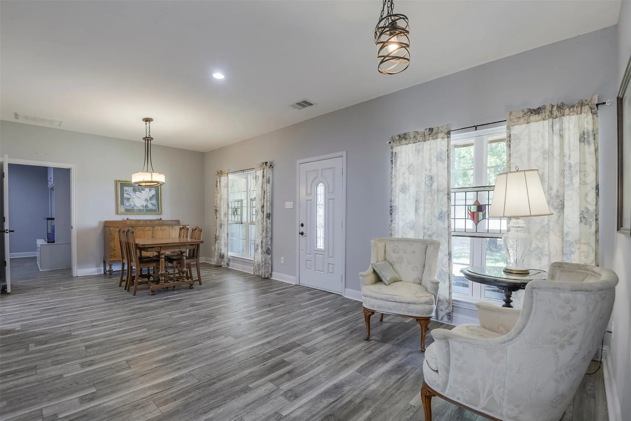 Single Family Residence For Sale in Ellis County , 401 Carter Road, Italy, Texas 76651, 3 Bedroom, 2 Bathroom, 2 Garage spaces, 2,336 Sqft, built in 2021, mls#21367504, Real Estate Agent in Italy, Homes For Sale in Ellis county, Homes For Sale in Italy, Realtor in Italy Texas, Real Estate Brokerage Independent Realty Texas, Luminita Cordes Realtor