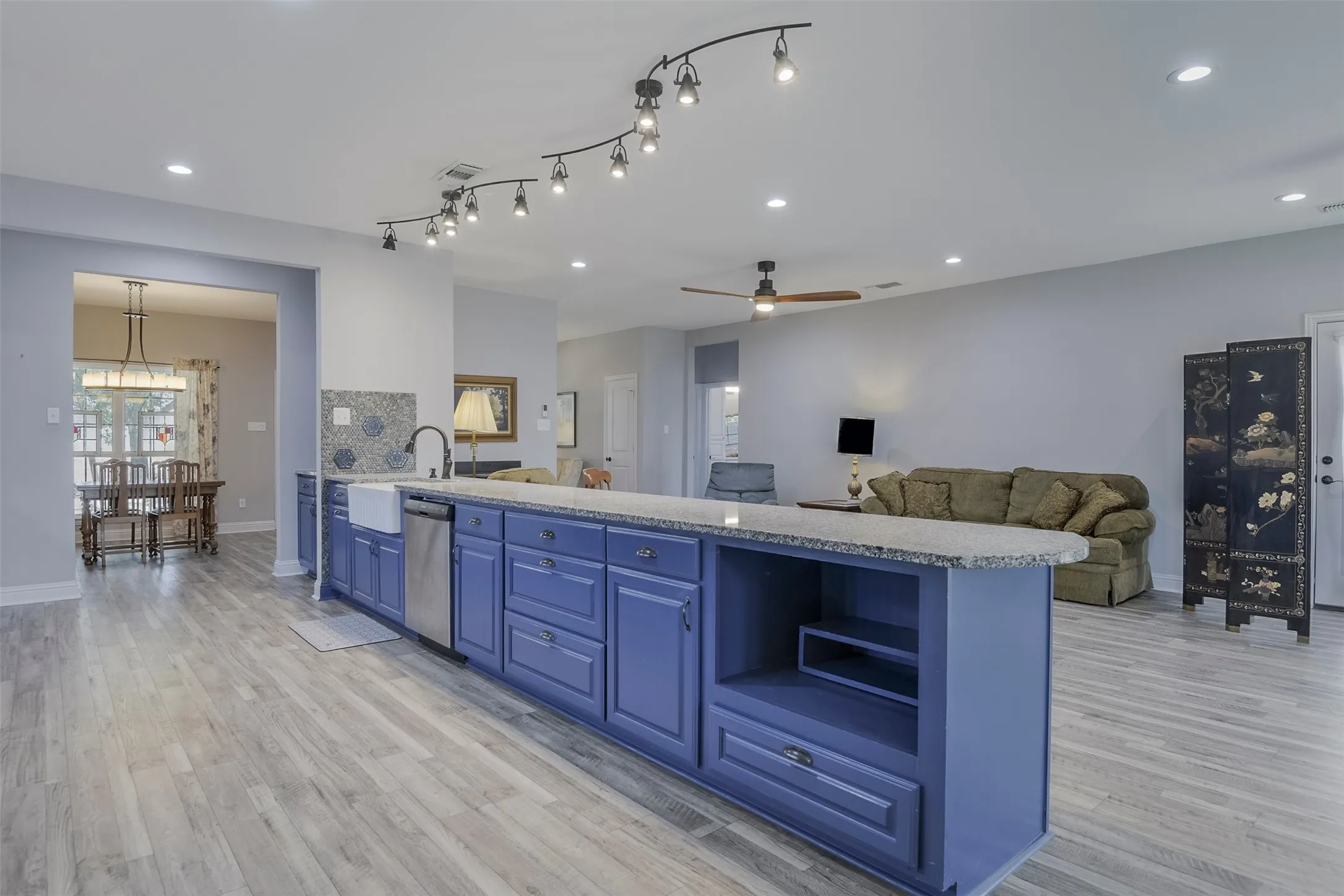 Single Family Residence For Sale in Ellis County , 401 Carter Road, Italy, Texas 76651, 3 Bedroom, 2 Bathroom, 2 Garage spaces, 2,336 Sqft, built in 2021, mls#21367504, Real Estate Agent in Italy, Homes For Sale in Ellis county, Homes For Sale in Italy, Realtor in Italy Texas, Real Estate Brokerage Independent Realty Texas, Luminita Cordes Realtor