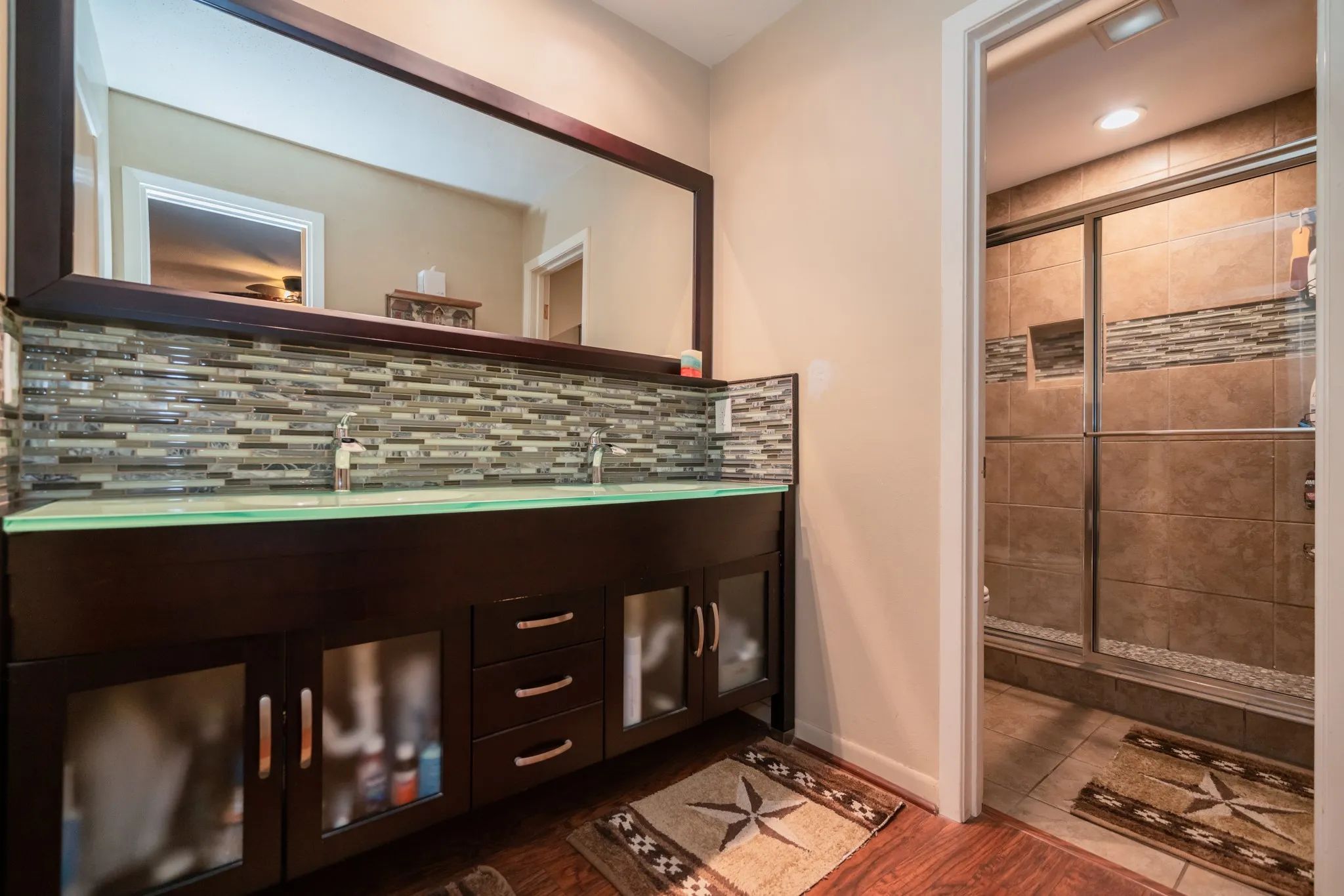 Single Family Residence For Sale in Smith County , 1413 S Main Street S, Lindale, Texas 75771, 3 Bedroom, 2 Bathroom, 2 Garage spaces, 2,104 Sqft, built in 1970, Price $385,000, mls#21364463, Real Estate Agent in Lindale, Homes For Sale in Smith county, Homes For Sale in Lindale, Realtor in Lindale Texas, Real Estate Brokerage Independent Realty Texas, Luminita Cordes Realtor