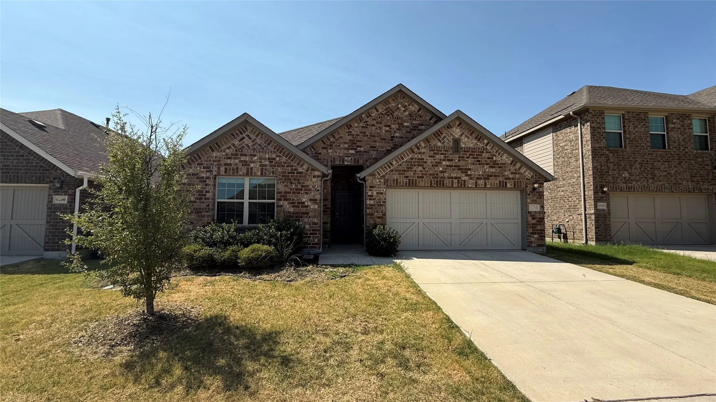 Single Family Residence For Rent in Denton County , 6204 Painswick Drive, Celina, Texas 76227, 4 Bedroom, 2 Bathroom, 2 Garage spaces, 1,899 Sqft, built in 2020, mls#21367722, Real Estate Agent in Celina, Homes For Rent in Denton county, Homes For Rent in Celina, Realtor in Celina Texas, Real Estate Brokerage Independent Realty Texas, Luminita Cordes Realtor
