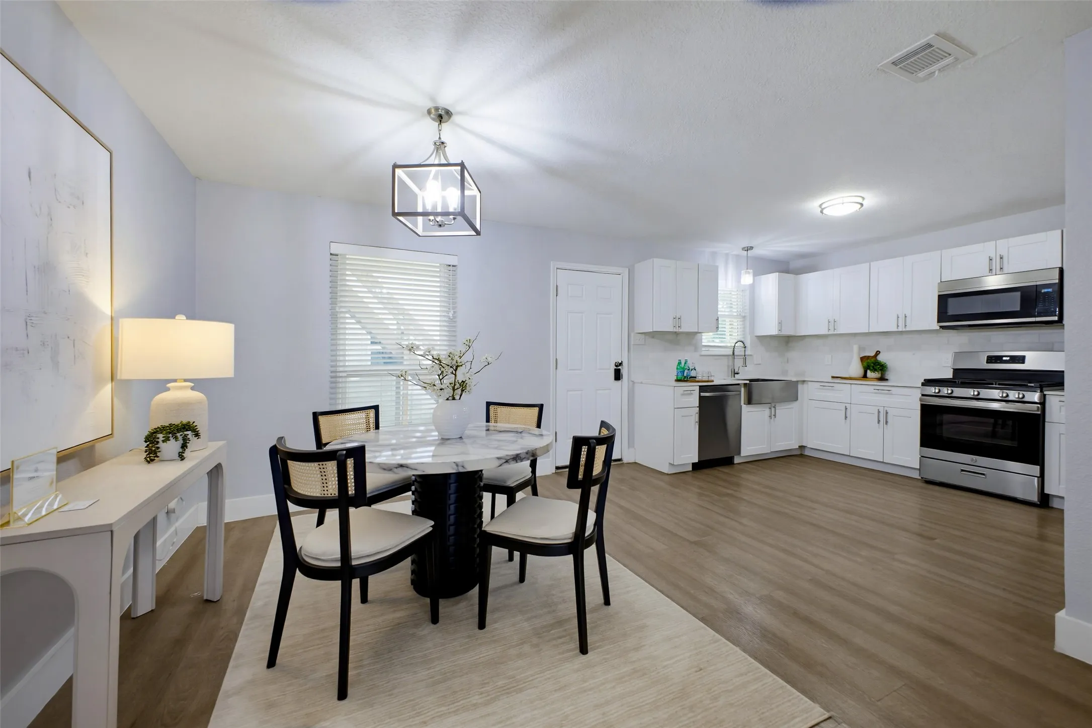 Single Family Residence For Sale in Dallas County , 3129 San Lucas Avenue, Dallas, Texas 75228, 4 Bedroom, 2 Bathroom, 3 Garage spaces, 1,524 Sqft, built in 1954, mls#21351323, Real Estate Agent in Dallas, Homes For Sale in Dallas county, Homes For Sale in Dallas, Realtor in Dallas Texas, Real Estate Brokerage Independent Realty Texas, Luminita Cordes Realtor