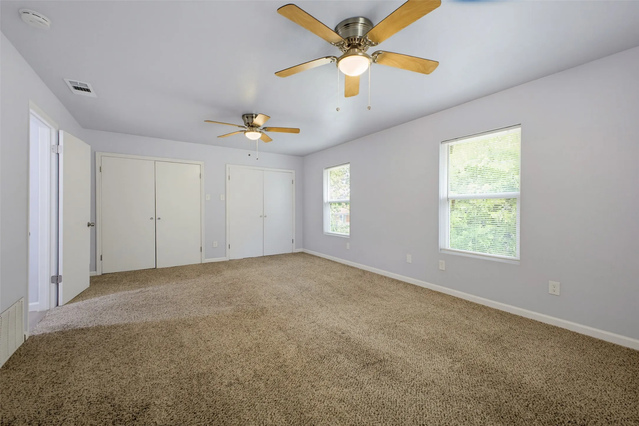 Single Family Residence For Sale in Dallas County , 3129 San Lucas Avenue, Dallas, Texas 75228, 4 Bedroom, 2 Bathroom, 3 Garage spaces, 1,524 Sqft, built in 1954, mls#21351323, Real Estate Agent in Dallas, Homes For Sale in Dallas county, Homes For Sale in Dallas, Realtor in Dallas Texas, Real Estate Brokerage Independent Realty Texas, Luminita Cordes Realtor