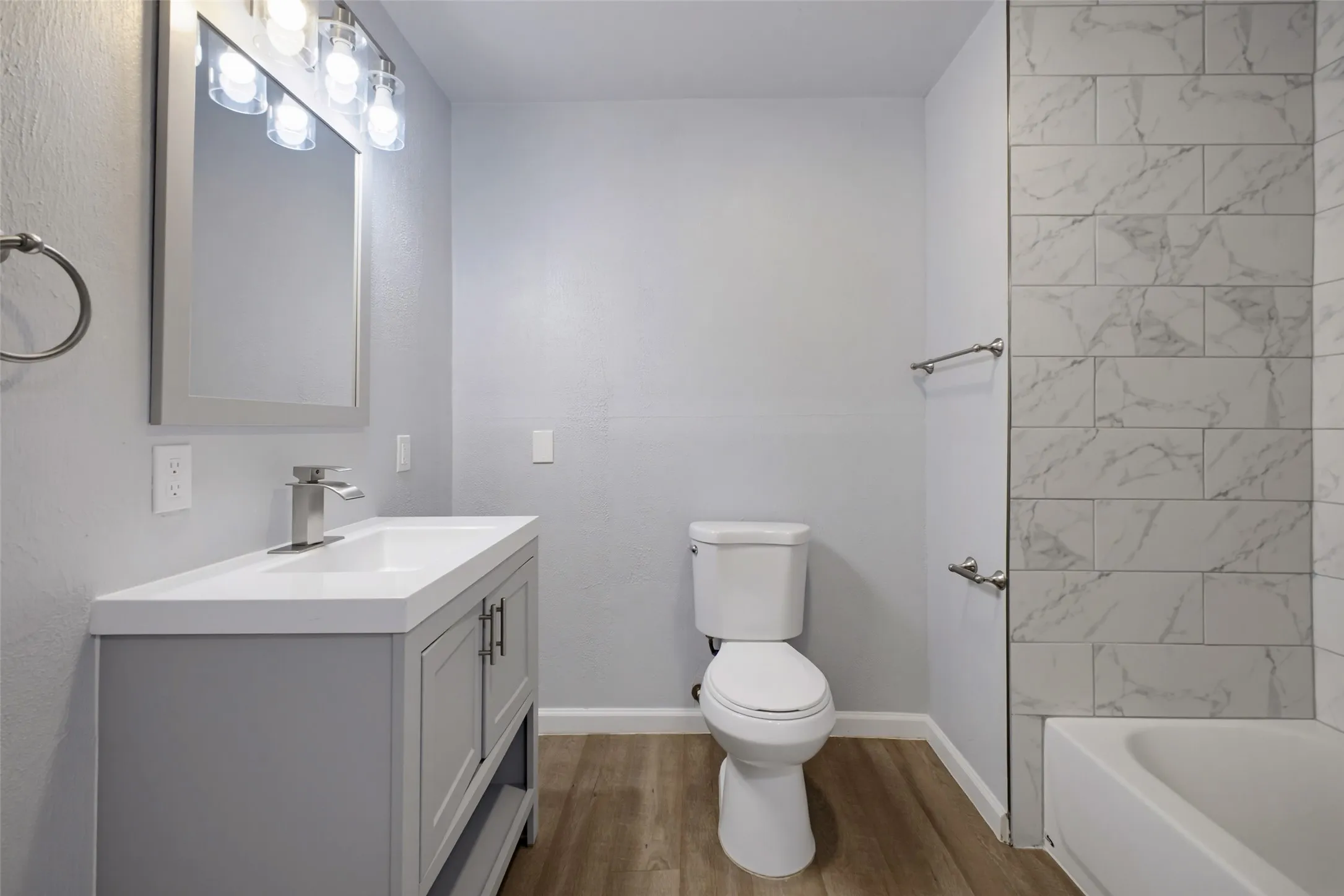 Single Family Residence For Sale in Dallas County , 3129 San Lucas Avenue, Dallas, Texas 75228, 4 Bedroom, 2 Bathroom, 3 Garage spaces, 1,524 Sqft, built in 1954, mls#21351323, Real Estate Agent in Dallas, Homes For Sale in Dallas county, Homes For Sale in Dallas, Realtor in Dallas Texas, Real Estate Brokerage Independent Realty Texas, Luminita Cordes Realtor