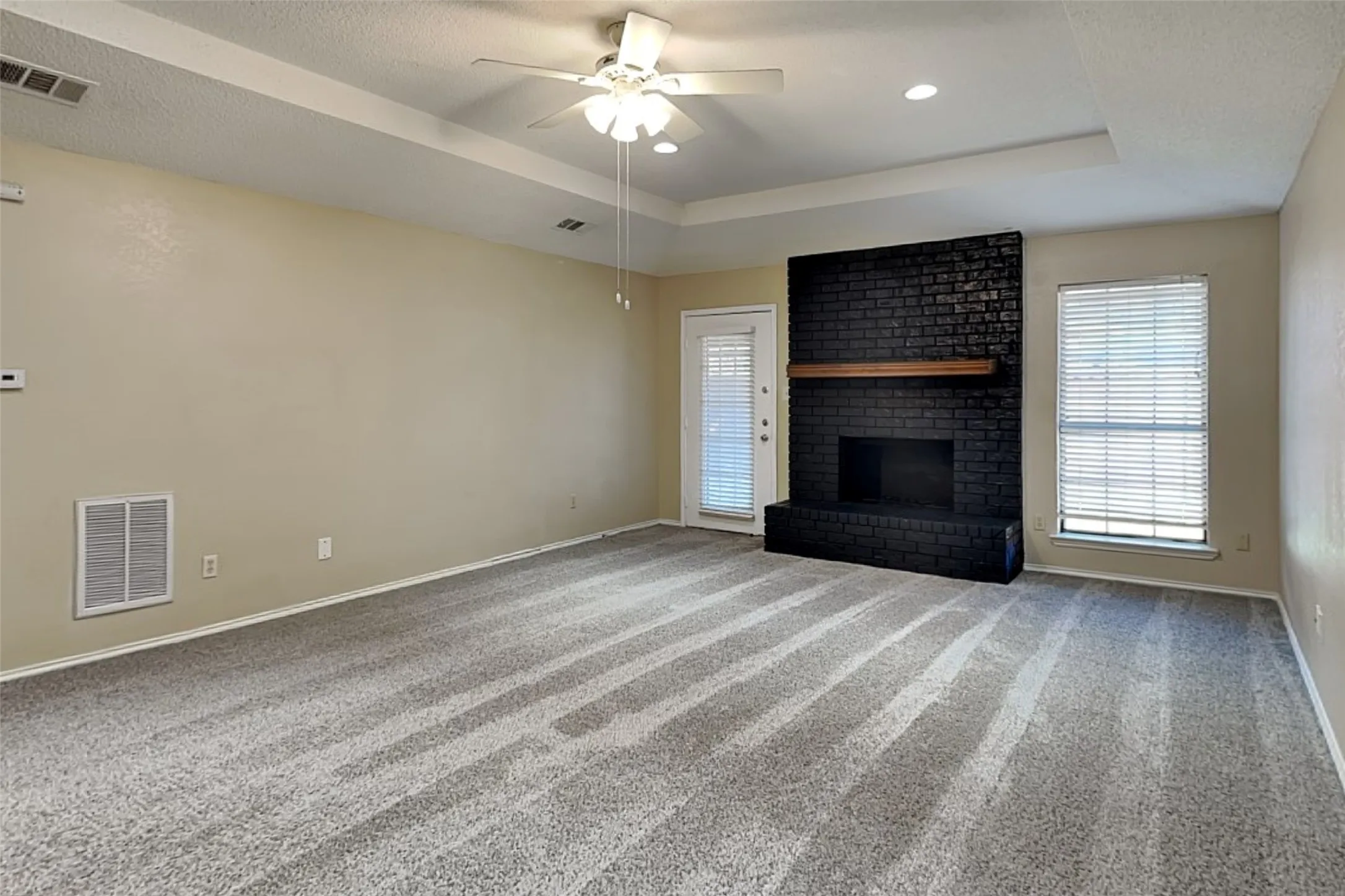 Single Family Residence For Rent in Denton County , 1112 Colony Street, Flower Mound, Texas 75028, 3 Bedroom, 2 Bathroom, 2 Garage spaces, 1,641 Sqft, built in 1985, mls#21367720, Real Estate Agent in Flower Mound, Homes For Rent in Denton county, Homes For Rent in Flower Mound, Realtor in Flower Mound Texas, Real Estate Brokerage Independent Realty Texas, Luminita Cordes Realtor