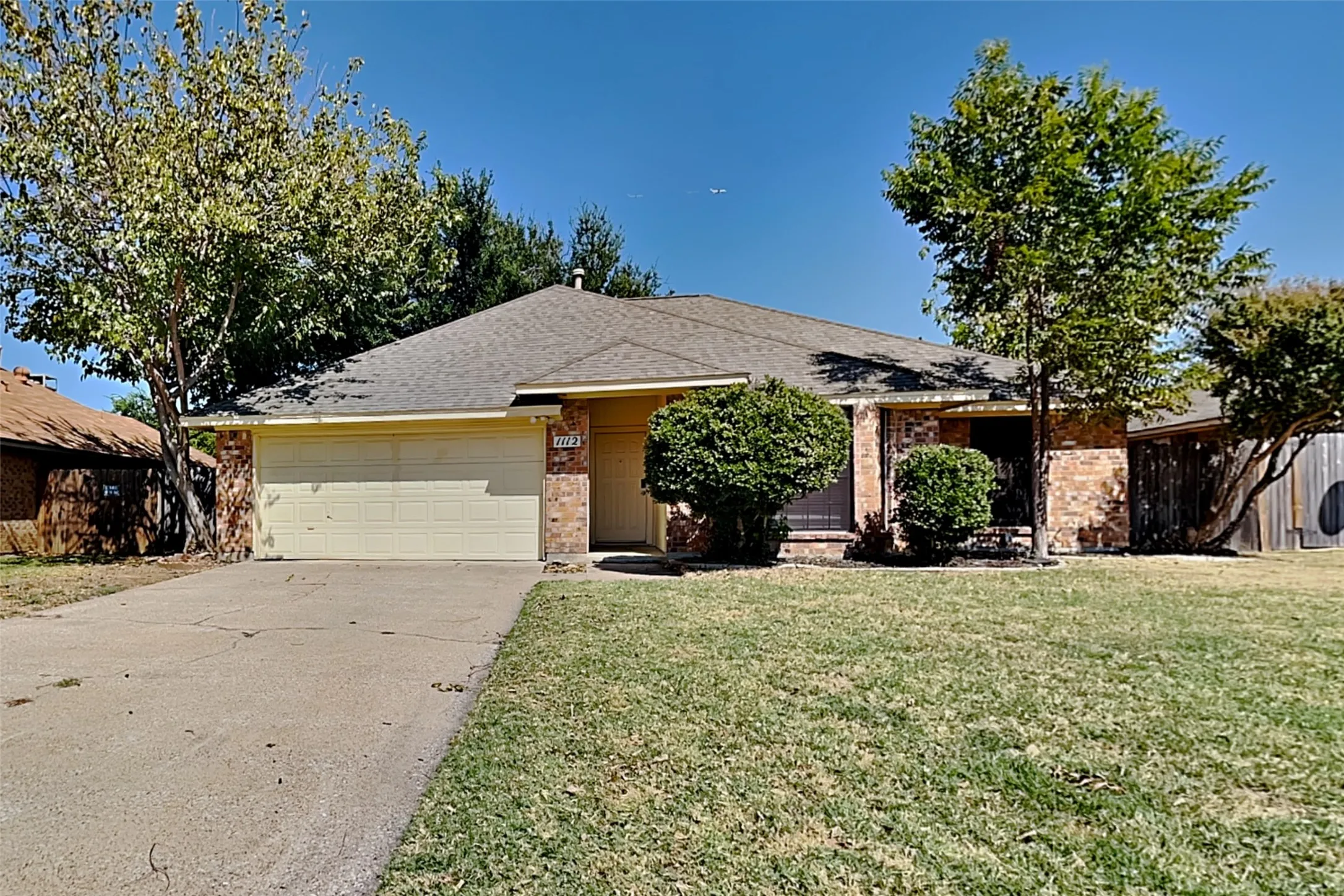 Single Family Residence For Rent in Denton County , 1112 Colony Street, Flower Mound, Texas 75028, 3 Bedroom, 2 Bathroom, 2 Garage spaces, 1,641 Sqft, built in 1985, mls#21367720, Real Estate Agent in Flower Mound, Homes For Rent in Denton county, Homes For Rent in Flower Mound, Realtor in Flower Mound Texas, Real Estate Brokerage Independent Realty Texas, Luminita Cordes Realtor