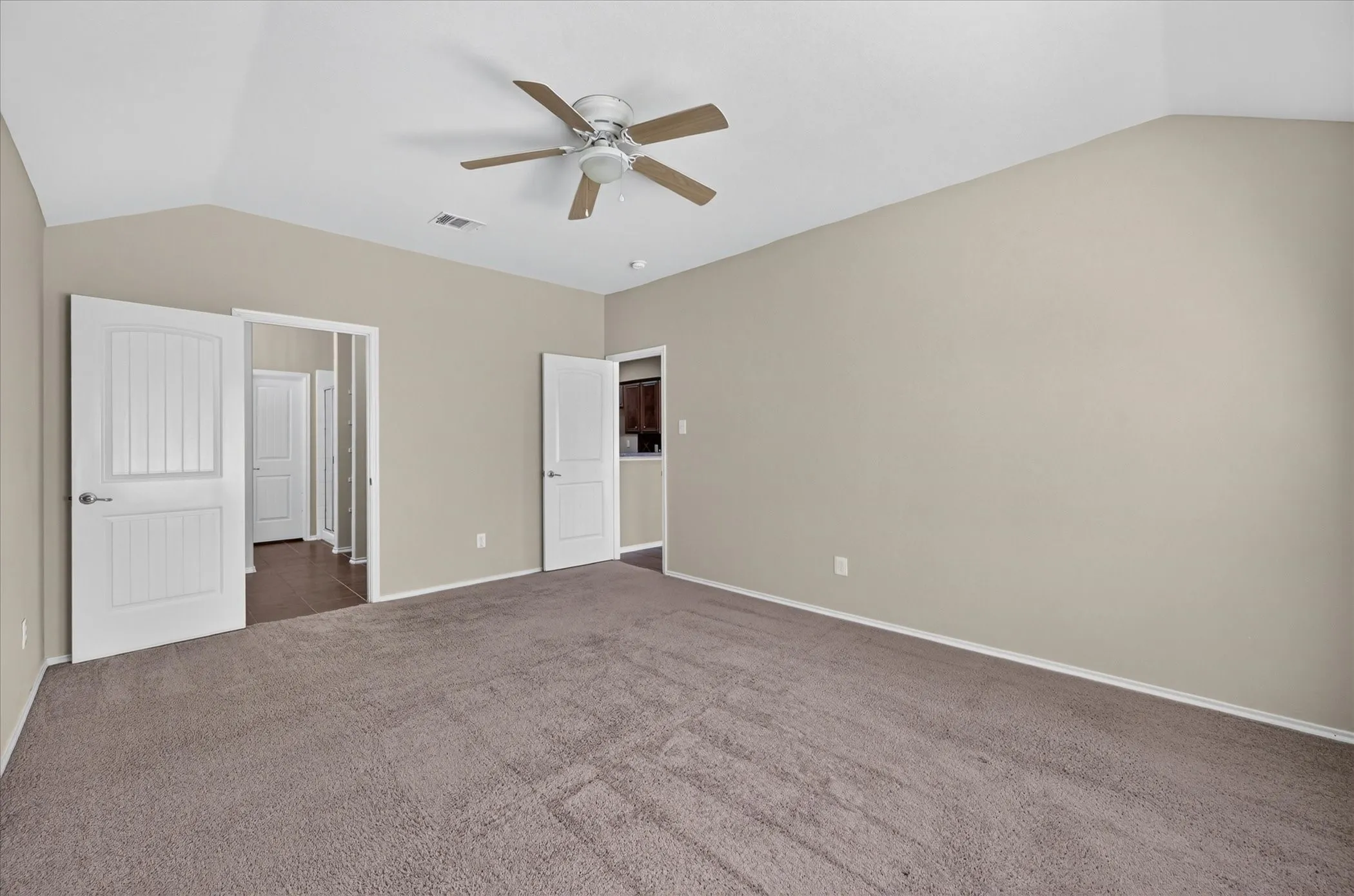 Single Family Residence For Rent in Denton County , 14911 Riverside Drive, Little Elm, Texas 75068, 3 Bedroom, 2 Bathroom, 2 Garage spaces, 1,882 Sqft, built in 2010, mls#21367710, Real Estate Agent in Little Elm, Homes For Rent in Denton county, Homes For Rent in Little Elm, Realtor in Little Elm Texas, Real Estate Brokerage Independent Realty Texas, Luminita Cordes Realtor