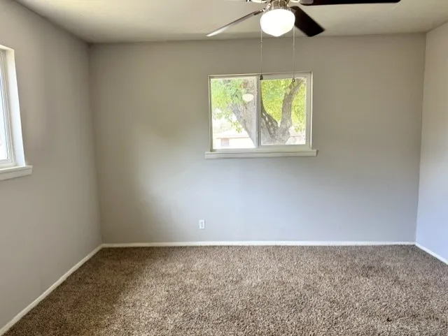 Single Family Residence For Sale in Tarrant County , 3912 Shawnee Trail, Lake Worth, Texas 76135, 3 Bedroom, 2 Bathroom, 2 Garage spaces, 1,343 Sqft, built in 1961, mls#21329202, Real Estate Agent in Lake Worth, Homes For Sale in Tarrant county, Homes For Sale in Lake Worth, Realtor in Lake Worth Texas, Real Estate Brokerage Independent Realty Texas, Luminita Cordes Realtor