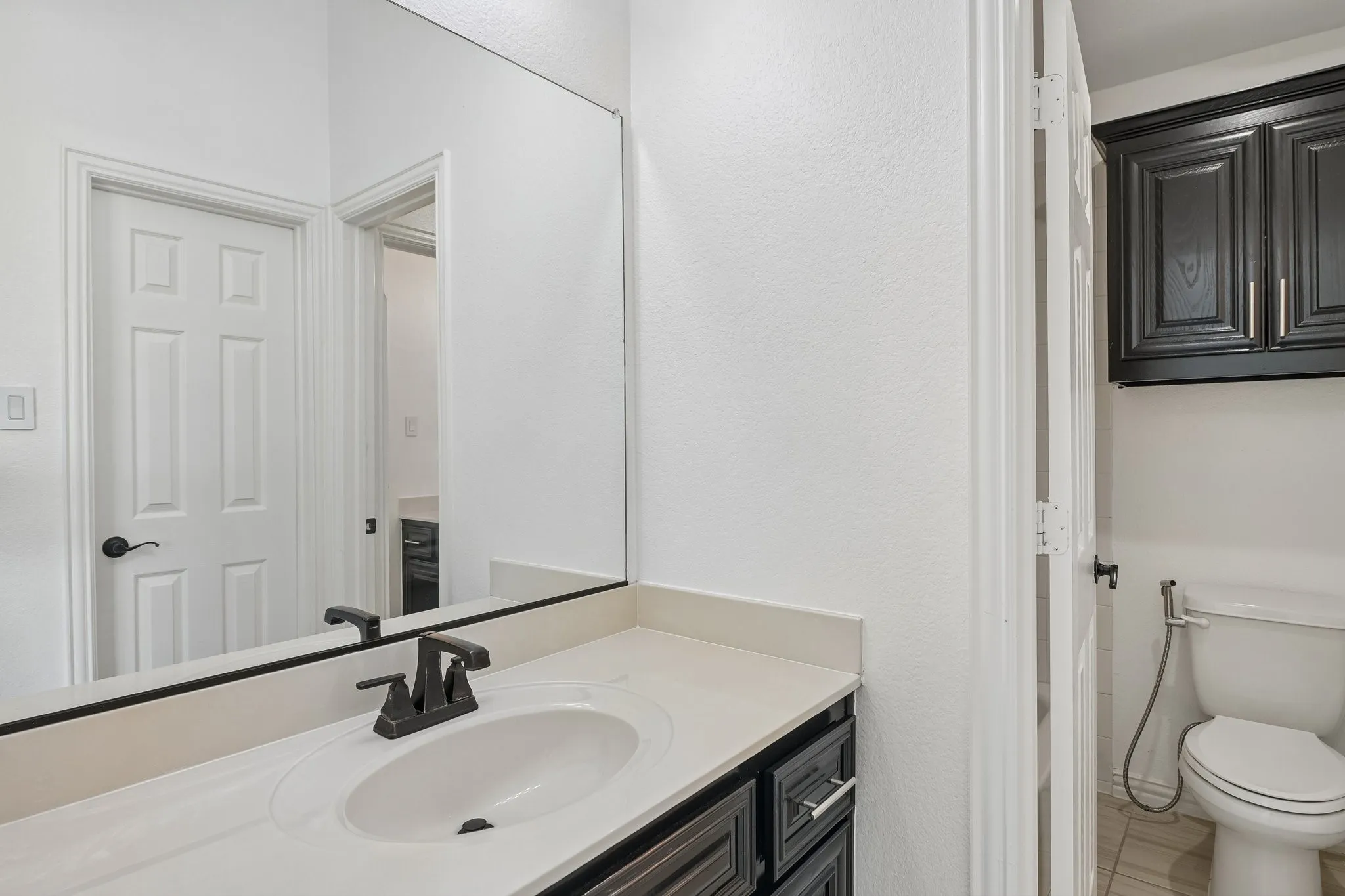 Single Family Residence For Rent in Denton County , 720 Yarrow Street, Little Elm, Texas 75068, 6 Bedroom, 4 Bathroom, 2 Garage spaces, 4,287 Sqft, built in 2016, mls#21367741, Real Estate Agent in Little Elm, Homes For Rent in Denton county, Homes For Rent in Little Elm, Realtor in Little Elm Texas, Real Estate Brokerage Independent Realty Texas, Luminita Cordes Realtor