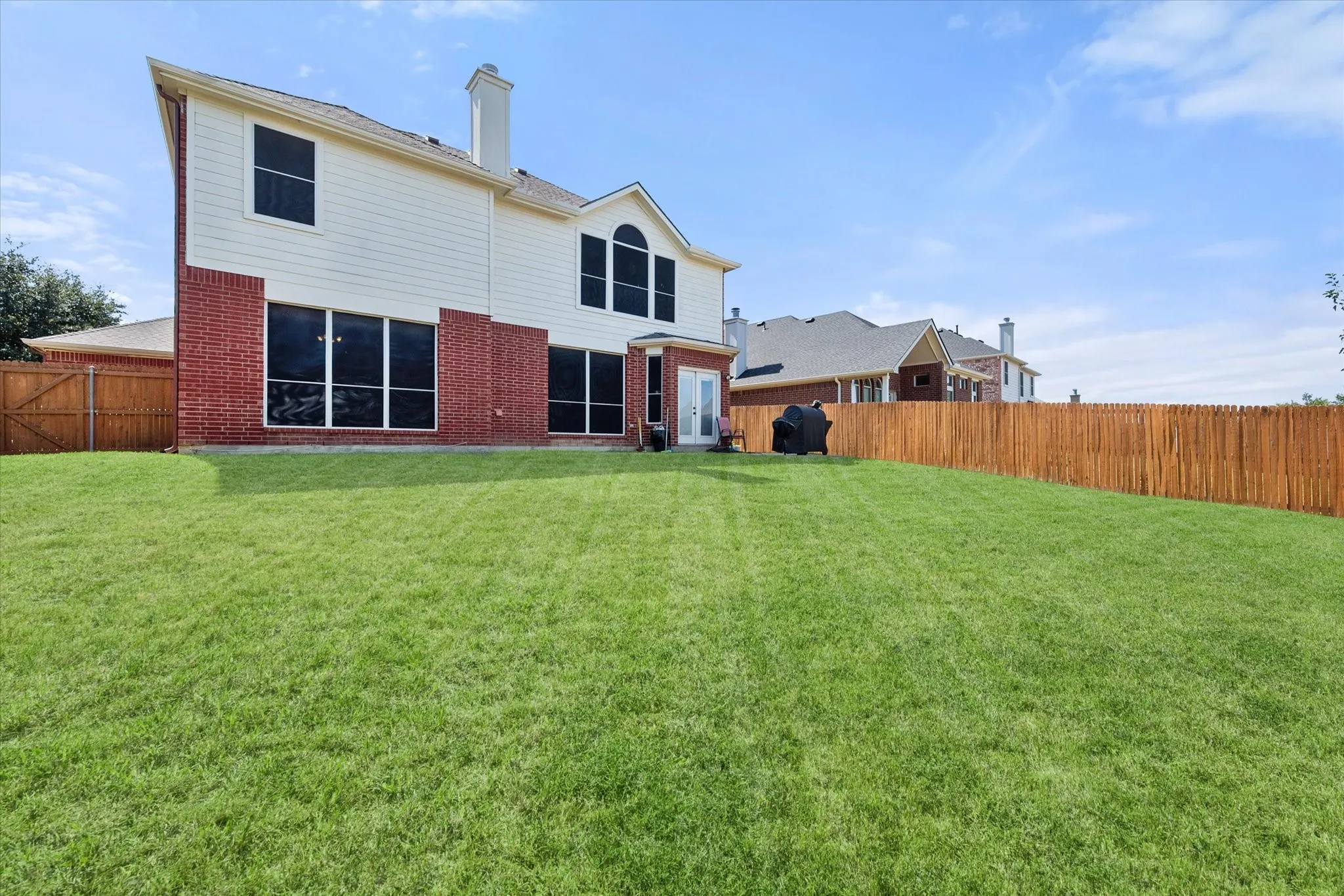 Enjoy ample outdoor space and privacy