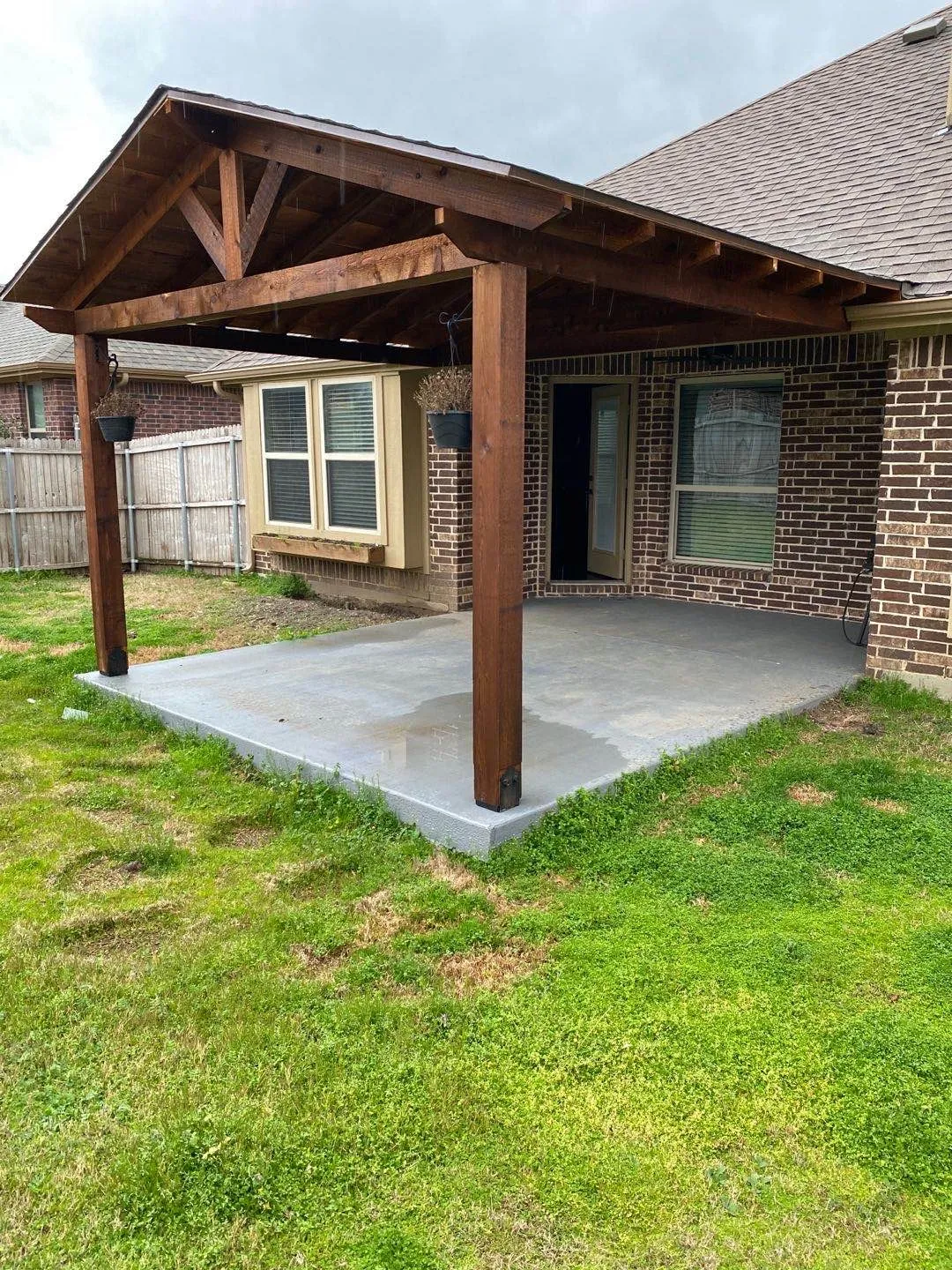 Single Family Residence For Rent in Collin County , 3501 Holly Road, Melissa, Texas 75454, 3 Bedroom, 2 Bathroom, 2 Garage spaces, 1,611 Sqft, built in 2013, mls#21367758, Real Estate Agent in Melissa, Homes For Rent in Collin county, Homes For Rent in Melissa, Realtor in Melissa Texas, Real Estate Brokerage Independent Realty Texas, Luminita Cordes Realtor