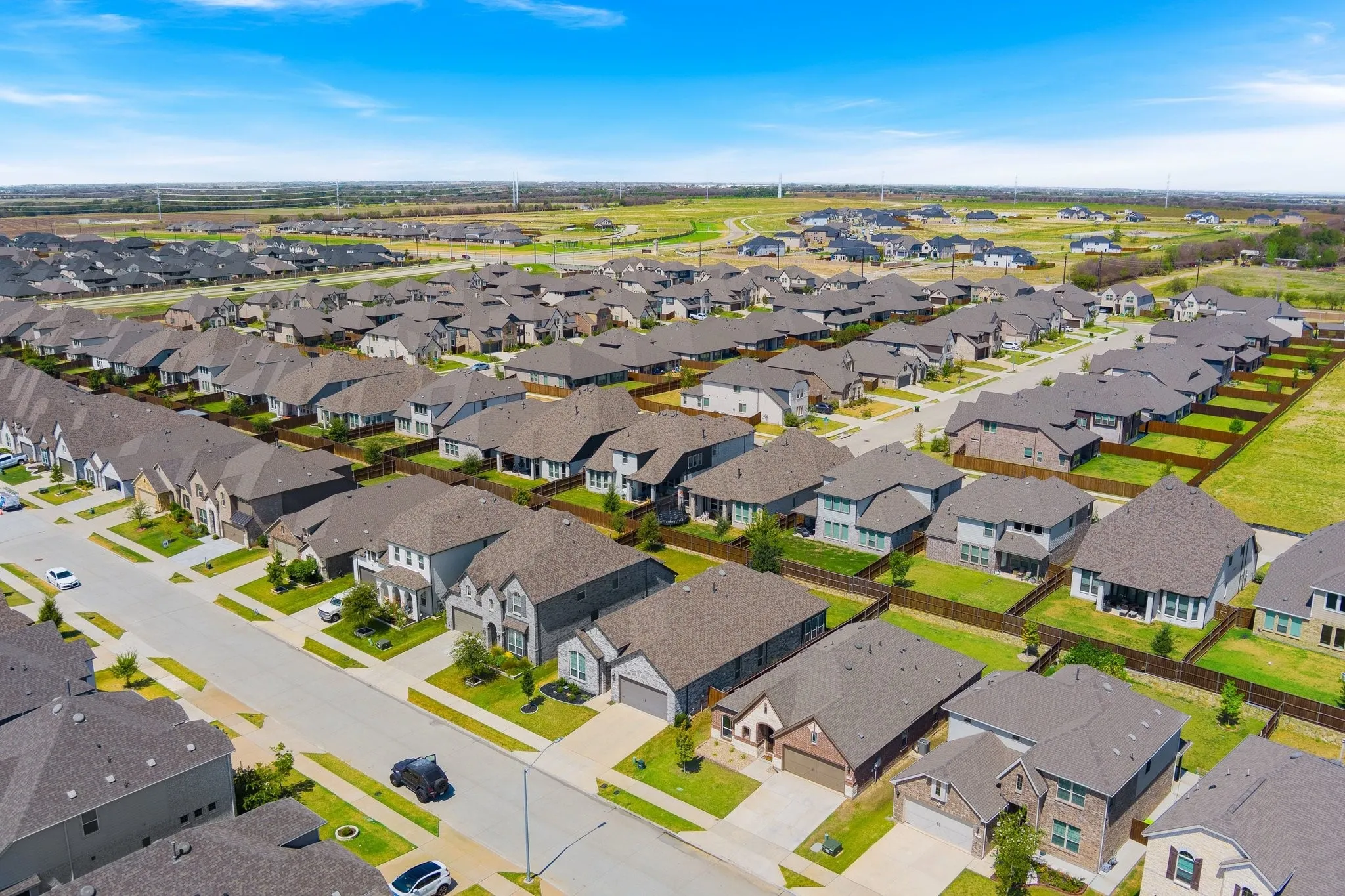 Single Family Residence For Sale in Denton County , 1025 Rosebay Drive, Justin, Texas 76247, 3 Bedroom, 2 Bathroom, 2 Garage spaces, 2,018 Sqft, built in 2023, mls#21367263, Real Estate Agent in Justin, Homes For Sale in Denton county, Homes For Sale in Justin, Realtor in Justin Texas, Real Estate Brokerage Independent Realty Texas, Luminita Cordes Realtor