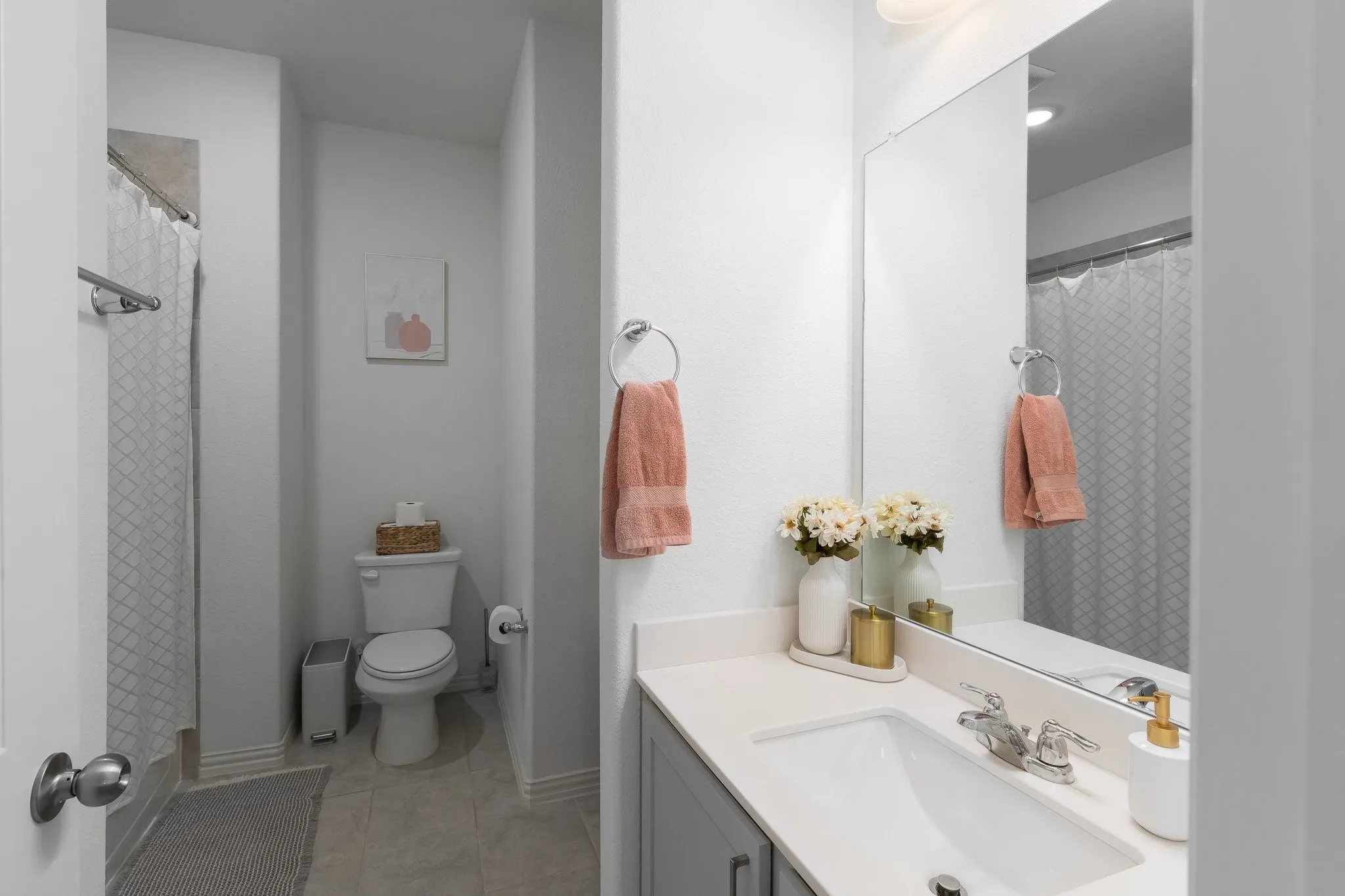 Single Family Residence For Sale in Denton County , 1025 Rosebay Drive, Justin, Texas 76247, 3 Bedroom, 2 Bathroom, 2 Garage spaces, 2,018 Sqft, built in 2023, mls#21367263, Real Estate Agent in Justin, Homes For Sale in Denton county, Homes For Sale in Justin, Realtor in Justin Texas, Real Estate Brokerage Independent Realty Texas, Luminita Cordes Realtor