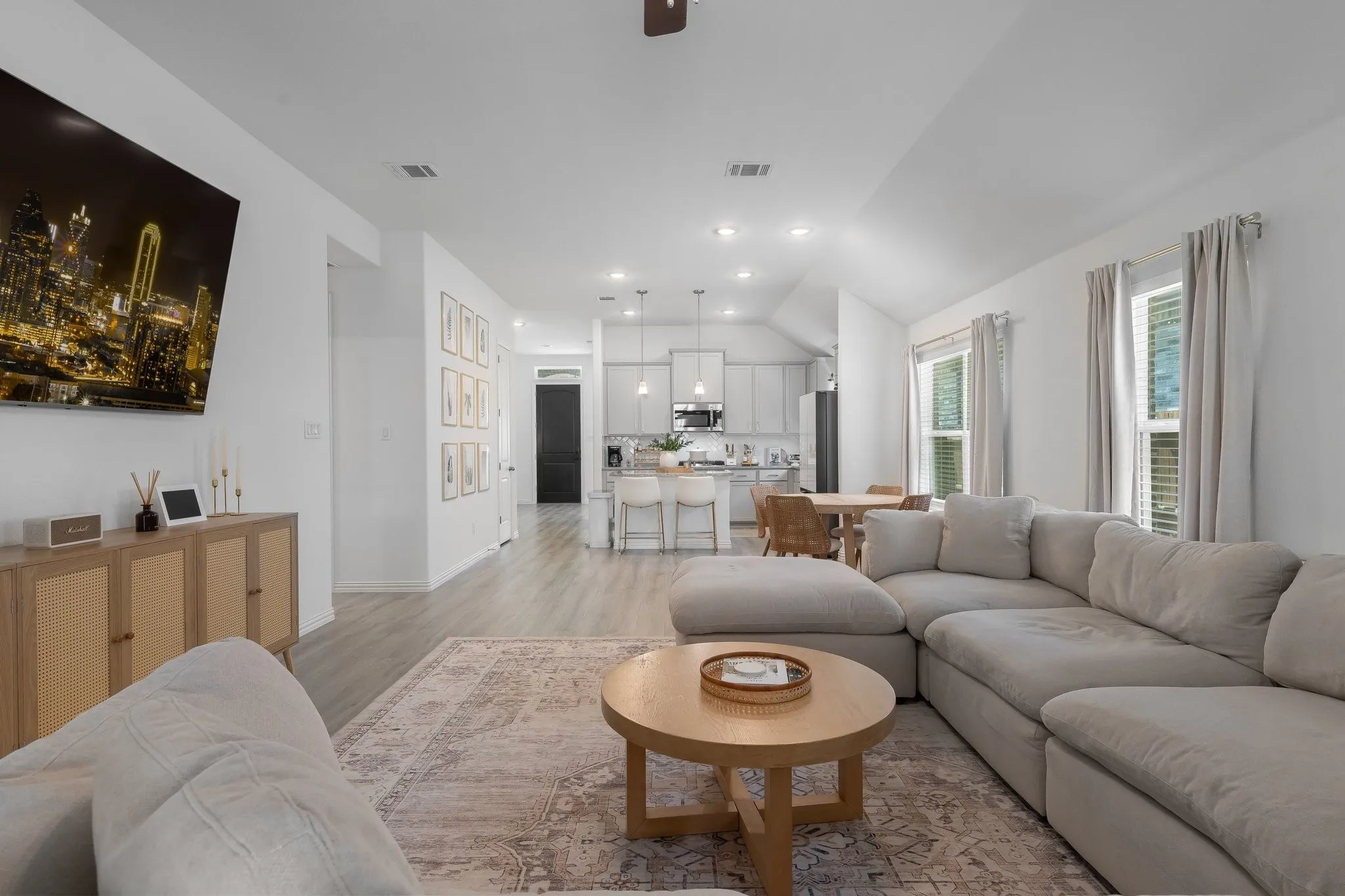 Single Family Residence For Sale in Denton County , 1025 Rosebay Drive, Justin, Texas 76247, 3 Bedroom, 2 Bathroom, 2 Garage spaces, 2,018 Sqft, built in 2023, mls#21367263, Real Estate Agent in Justin, Homes For Sale in Denton county, Homes For Sale in Justin, Realtor in Justin Texas, Real Estate Brokerage Independent Realty Texas, Luminita Cordes Realtor