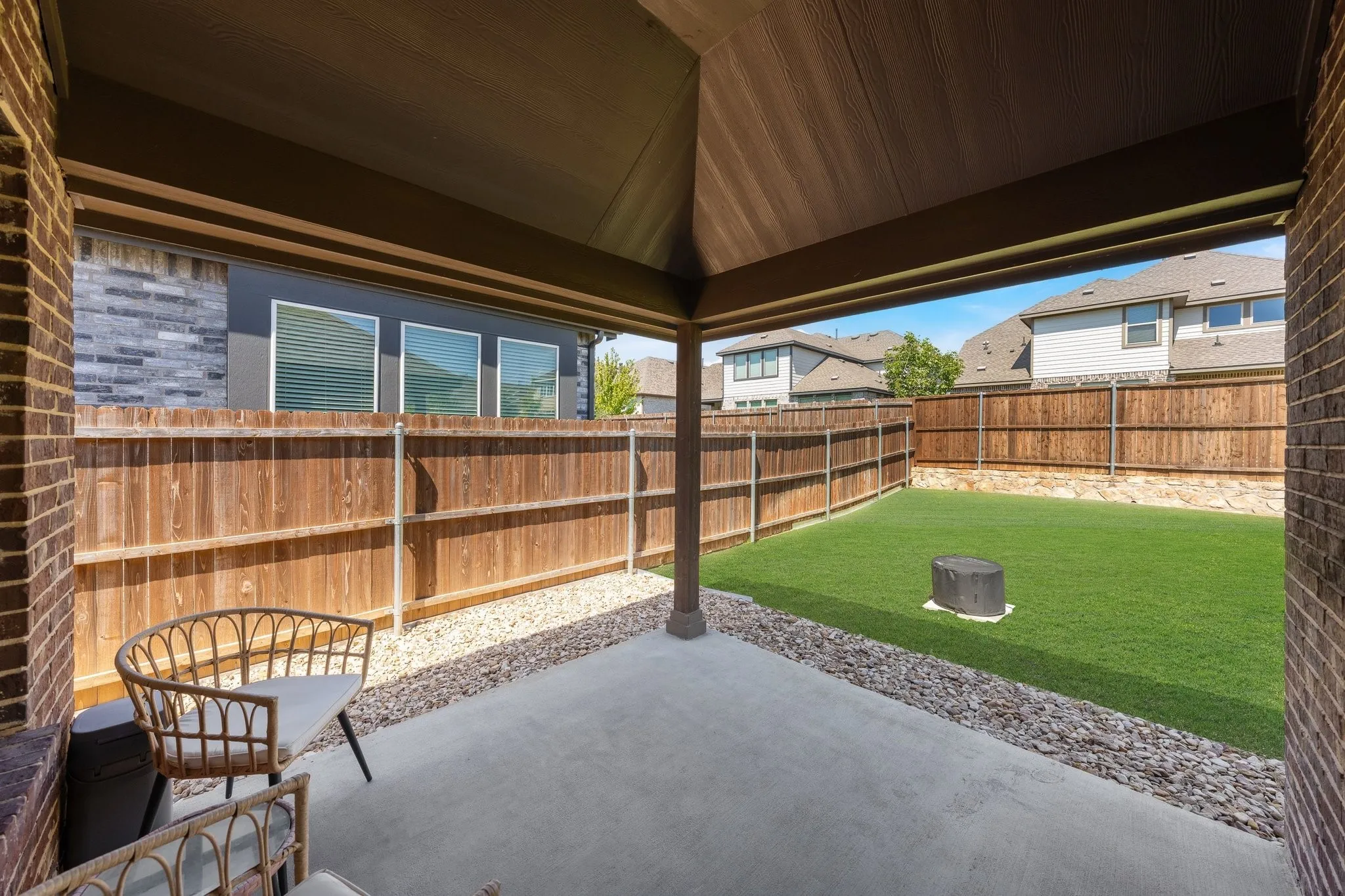 Single Family Residence For Sale in Denton County , 1025 Rosebay Drive, Justin, Texas 76247, 3 Bedroom, 2 Bathroom, 2 Garage spaces, 2,018 Sqft, built in 2023, mls#21367263, Real Estate Agent in Justin, Homes For Sale in Denton county, Homes For Sale in Justin, Realtor in Justin Texas, Real Estate Brokerage Independent Realty Texas, Luminita Cordes Realtor