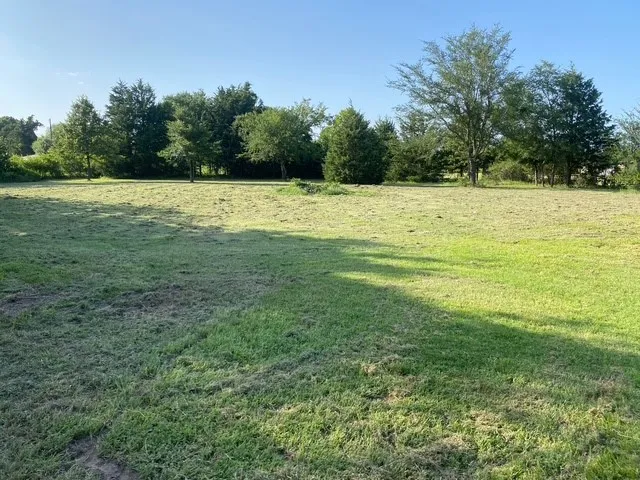 Single Family Residence For Sale in Grayson County , 53 Reality Road, Denison, Texas 75021, 4 Bedroom, 3 Bathroom, Garage spaces, 1,542 Sqft, built in 1984, mls#21361350, Real Estate Agent in Denison, Homes For Sale in Grayson county, Homes For Sale in Denison, Realtor in Denison Texas, Real Estate Brokerage Independent Realty Texas, Luminita Cordes Realtor