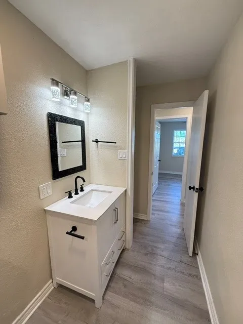 Single Family Residence For Sale in Grayson County , 53 Reality Road, Denison, Texas 75021, 4 Bedroom, 3 Bathroom, Garage spaces, 1,542 Sqft, built in 1984, mls#21361350, Real Estate Agent in Denison, Homes For Sale in Grayson county, Homes For Sale in Denison, Realtor in Denison Texas, Real Estate Brokerage Independent Realty Texas, Luminita Cordes Realtor