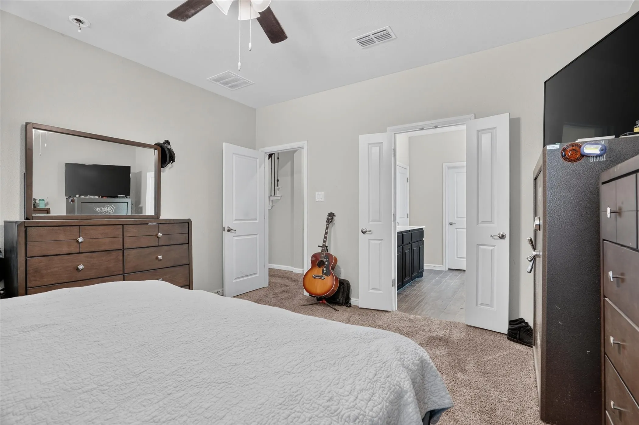 Single Family Residence For Sale in Johnson County , 1104 Larkspur Lane, Cleburne, Texas 76033, 5 Bedroom, 4 Bathroom, 2 Garage spaces, 2,863 Sqft, built in 2020, mls#21357347, Real Estate Agent in Cleburne, Homes For Sale in Johnson county, Homes For Sale in Cleburne, Realtor in Cleburne Texas, Real Estate Brokerage Independent Realty Texas, Luminita Cordes Realtor