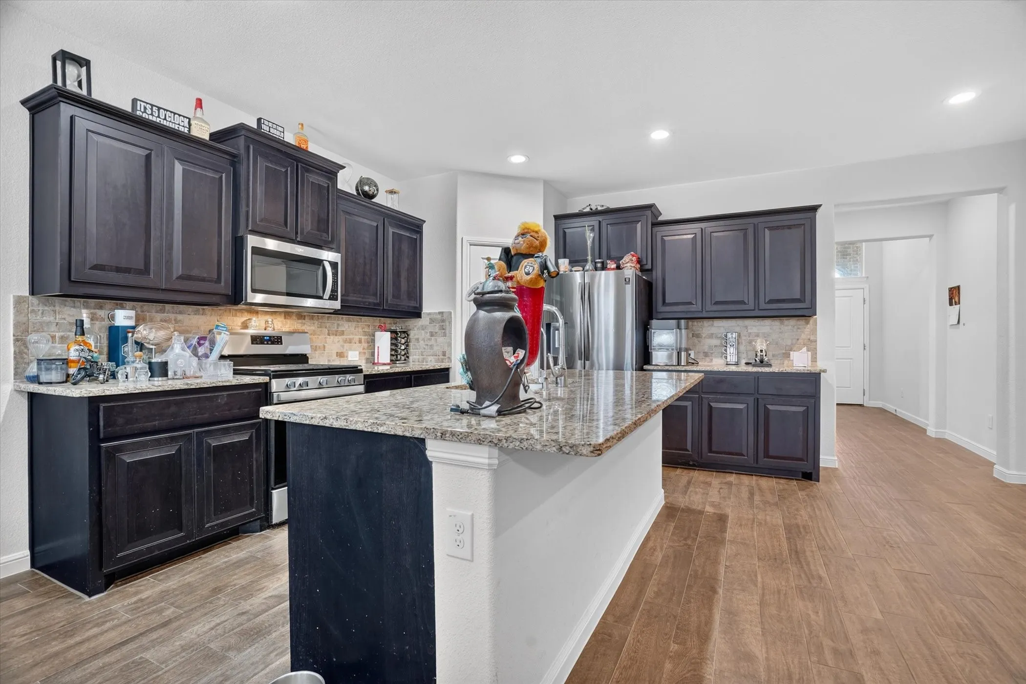 Single Family Residence For Sale in Johnson County , 1104 Larkspur Lane, Cleburne, Texas 76033, 5 Bedroom, 4 Bathroom, 2 Garage spaces, 2,863 Sqft, built in 2020, mls#21357347, Real Estate Agent in Cleburne, Homes For Sale in Johnson county, Homes For Sale in Cleburne, Realtor in Cleburne Texas, Real Estate Brokerage Independent Realty Texas, Luminita Cordes Realtor