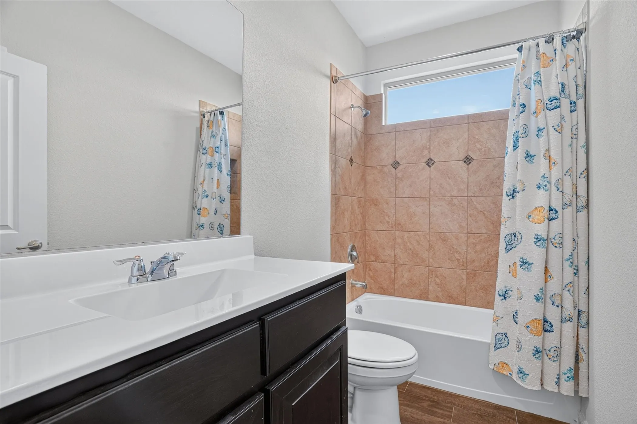 Single Family Residence For Sale in Johnson County , 1104 Larkspur Lane, Cleburne, Texas 76033, 5 Bedroom, 4 Bathroom, 2 Garage spaces, 2,863 Sqft, built in 2020, mls#21357347, Real Estate Agent in Cleburne, Homes For Sale in Johnson county, Homes For Sale in Cleburne, Realtor in Cleburne Texas, Real Estate Brokerage Independent Realty Texas, Luminita Cordes Realtor