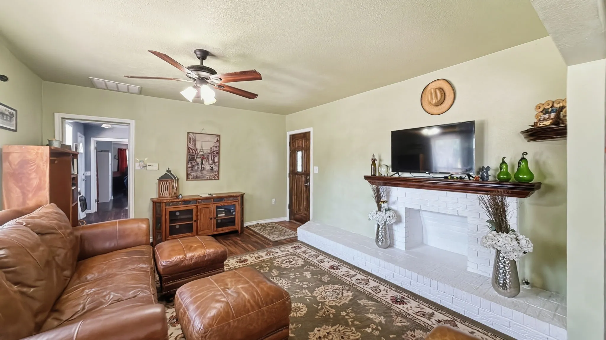 Single Family Residence For Sale in Hamilton County , 111 FM 2905, Hamilton, Texas 76531, 3 Bedroom, 3 Bathroom, Garage spaces, 2,997 Sqft, built in 1912, mls#21367737, Real Estate Agent in Hamilton, Homes For Sale in Hamilton county, Homes For Sale in Hamilton, Realtor in Hamilton Texas, Real Estate Brokerage Independent Realty Texas, Luminita Cordes Realtor