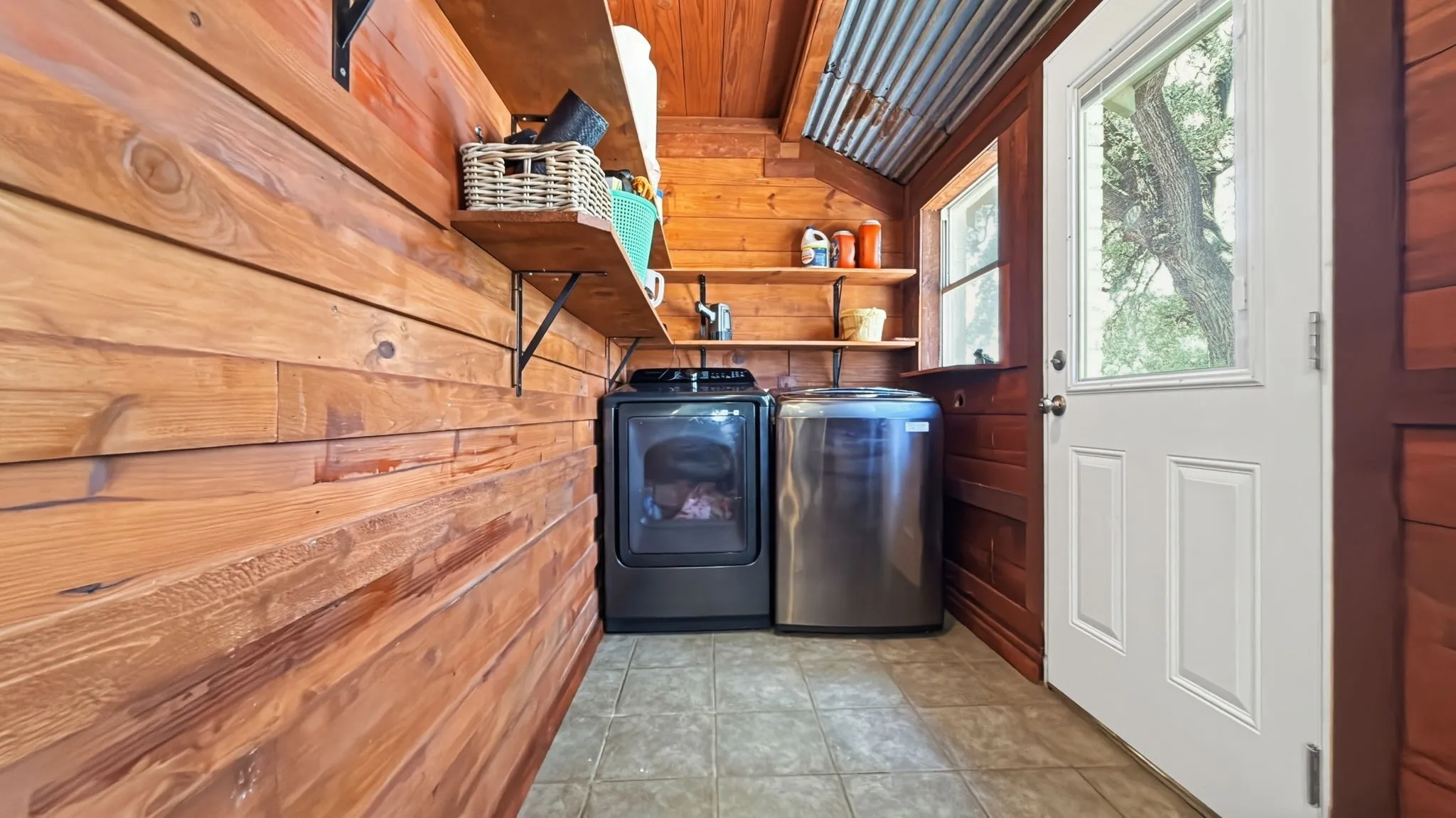 Single Family Residence For Sale in Hamilton County , 111 FM 2905, Hamilton, Texas 76531, 3 Bedroom, 3 Bathroom, Garage spaces, 2,997 Sqft, built in 1912, mls#21367737, Real Estate Agent in Hamilton, Homes For Sale in Hamilton county, Homes For Sale in Hamilton, Realtor in Hamilton Texas, Real Estate Brokerage Independent Realty Texas, Luminita Cordes Realtor