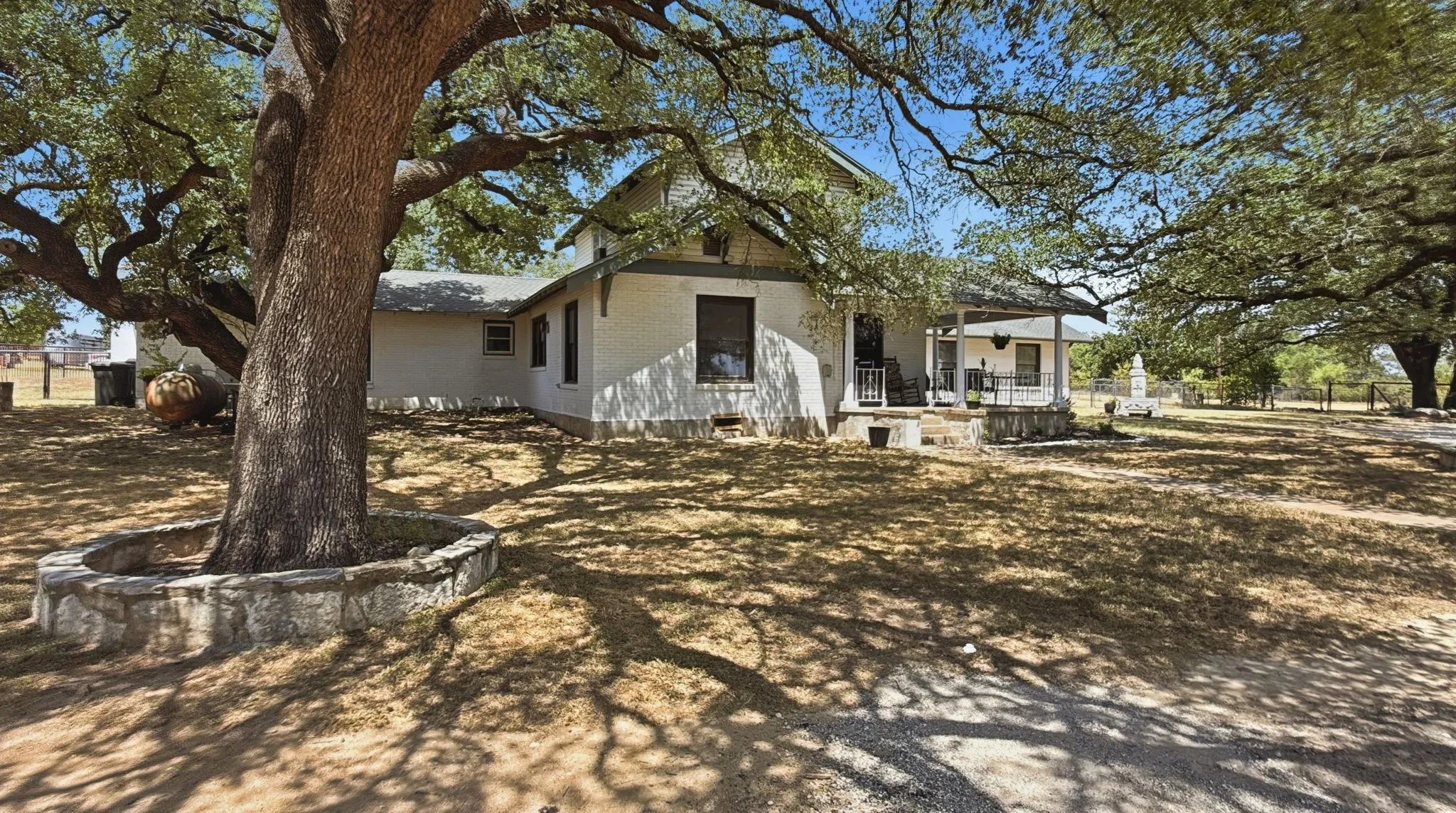 Single Family Residence For Sale in Hamilton County , 111 FM 2905, Hamilton, Texas 76531, 3 Bedroom, 3 Bathroom, Garage spaces, 2,997 Sqft, built in 1912, mls#21367737, Real Estate Agent in Hamilton, Homes For Sale in Hamilton county, Homes For Sale in Hamilton, Realtor in Hamilton Texas, Real Estate Brokerage Independent Realty Texas, Luminita Cordes Realtor
