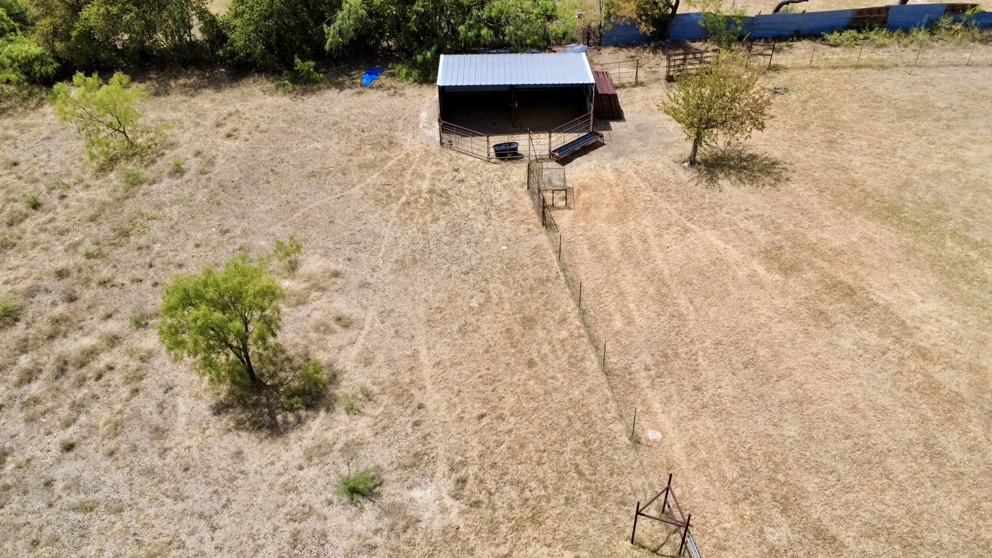 Single Family Residence For Sale in Hamilton County , 111 FM 2905, Hamilton, Texas 76531, 3 Bedroom, 3 Bathroom, Garage spaces, 2,997 Sqft, built in 1912, mls#21367737, Real Estate Agent in Hamilton, Homes For Sale in Hamilton county, Homes For Sale in Hamilton, Realtor in Hamilton Texas, Real Estate Brokerage Independent Realty Texas, Luminita Cordes Realtor
