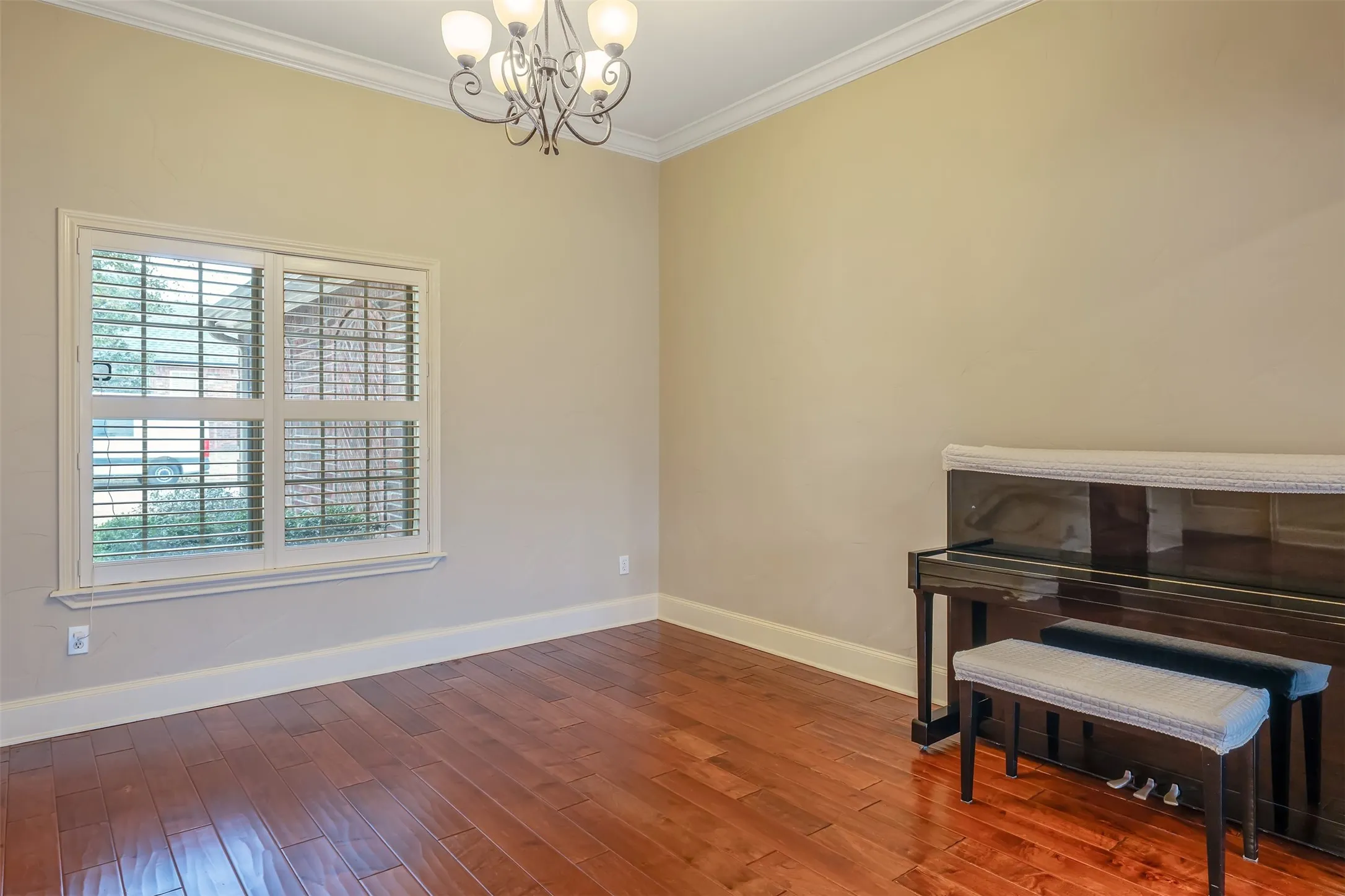 Single Family Residence For Sale in Smith County , 6526 Ashmore, Tyler, Texas 75703, 3 Bedroom, 3 Bathroom, 3 Garage spaces, 2,710 Sqft, built in 2006, mls#21367760, Real Estate Agent in Tyler, Homes For Sale in Smith county, Homes For Sale in Tyler, Realtor in Tyler Texas, Real Estate Brokerage Independent Realty Texas, Luminita Cordes Realtor