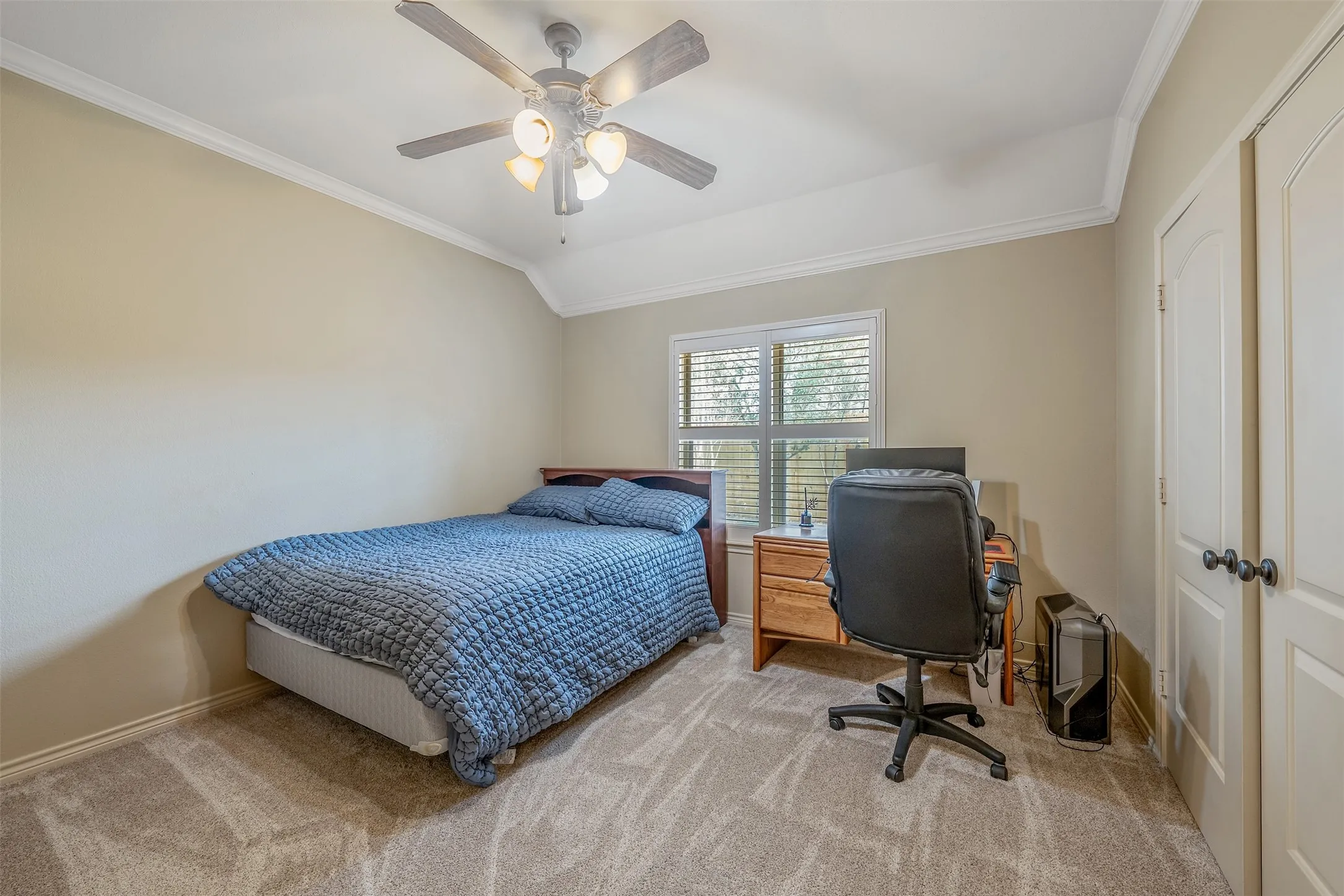 Single Family Residence For Sale in Smith County , 6526 Ashmore, Tyler, Texas 75703, 3 Bedroom, 3 Bathroom, 3 Garage spaces, 2,710 Sqft, built in 2006, mls#21367760, Real Estate Agent in Tyler, Homes For Sale in Smith county, Homes For Sale in Tyler, Realtor in Tyler Texas, Real Estate Brokerage Independent Realty Texas, Luminita Cordes Realtor
