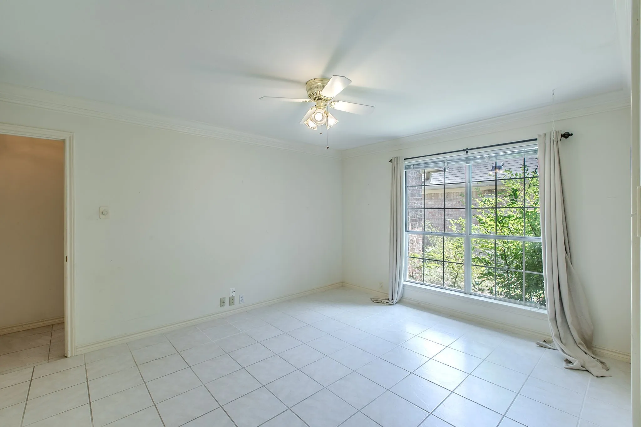 Single Family Residence For Sale in Mc Lennan County , 3021 Chimney Hill Drive, Waco, Texas 76708, 4 Bedroom, 3 Bathroom, 2 Garage spaces, 2,717 Sqft, built in 1986, mls#21367683, Real Estate Agent in Waco, Homes For Sale in Mc Lennan county, Homes For Sale in Waco, Realtor in Waco Texas, Real Estate Brokerage Independent Realty Texas, Luminita Cordes Realtor