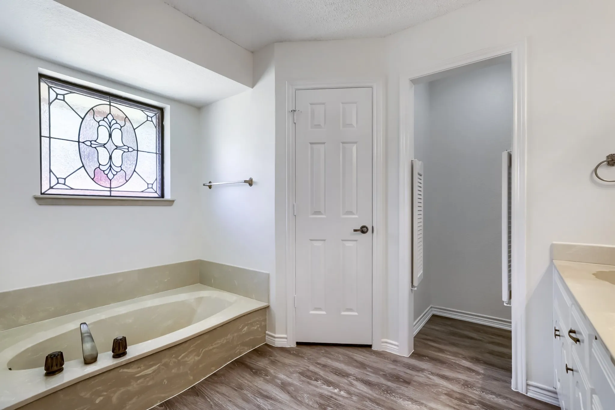 Single Family Residence For Sale in Dallas County , 1931 Silver Creek Place, Duncanville, Texas 75137, 3 Bedroom, 2 Bathroom, 2 Garage spaces, 2,135 Sqft, built in 1984, mls#21250679, Real Estate Agent in Duncanville, Homes For Sale in Dallas county, Homes For Sale in Duncanville, Realtor in Duncanville Texas, Real Estate Brokerage Independent Realty Texas, Luminita Cordes Realtor