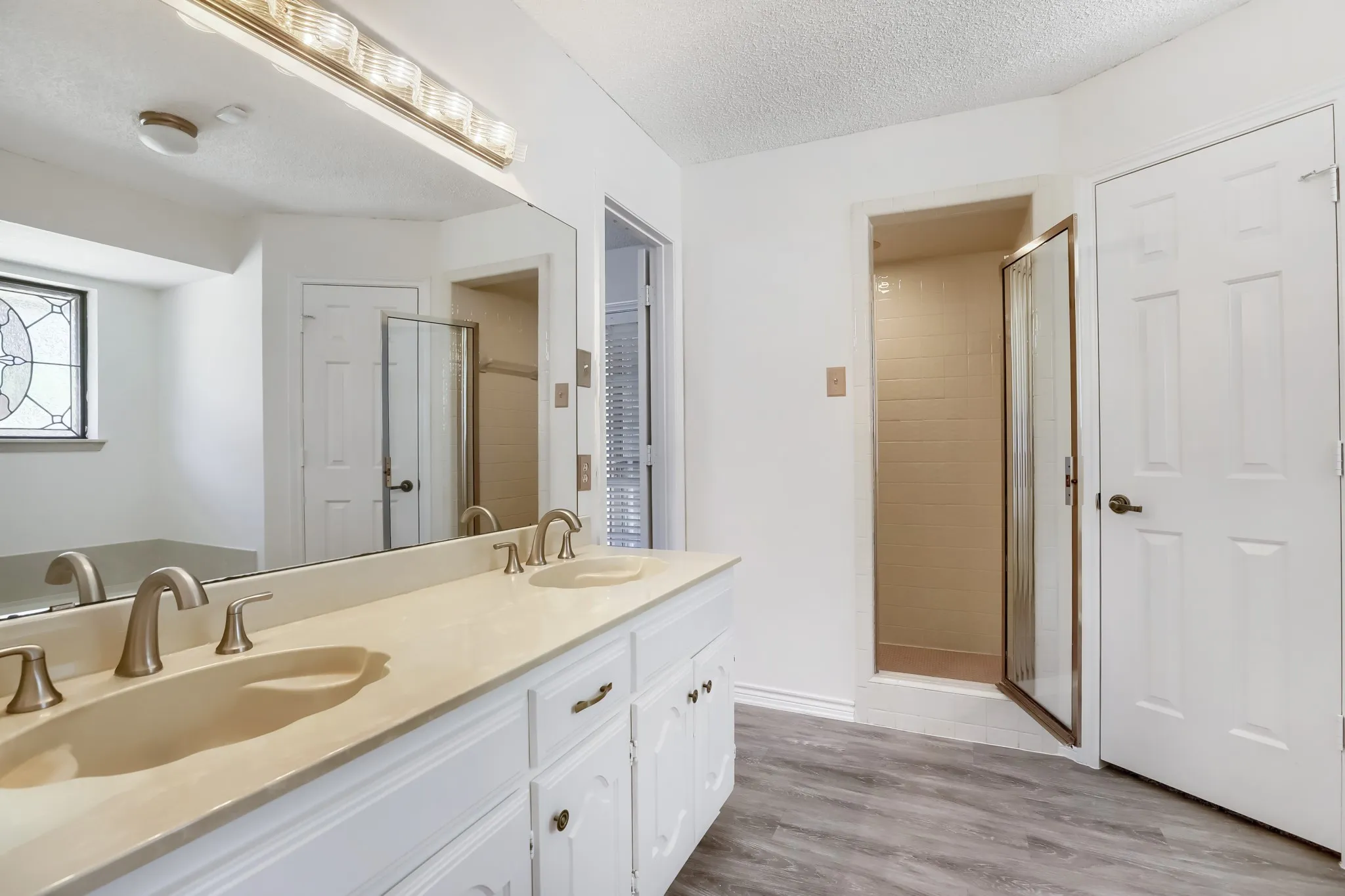 Single Family Residence For Sale in Dallas County , 1931 Silver Creek Place, Duncanville, Texas 75137, 3 Bedroom, 2 Bathroom, 2 Garage spaces, 2,135 Sqft, built in 1984, mls#21250679, Real Estate Agent in Duncanville, Homes For Sale in Dallas county, Homes For Sale in Duncanville, Realtor in Duncanville Texas, Real Estate Brokerage Independent Realty Texas, Luminita Cordes Realtor