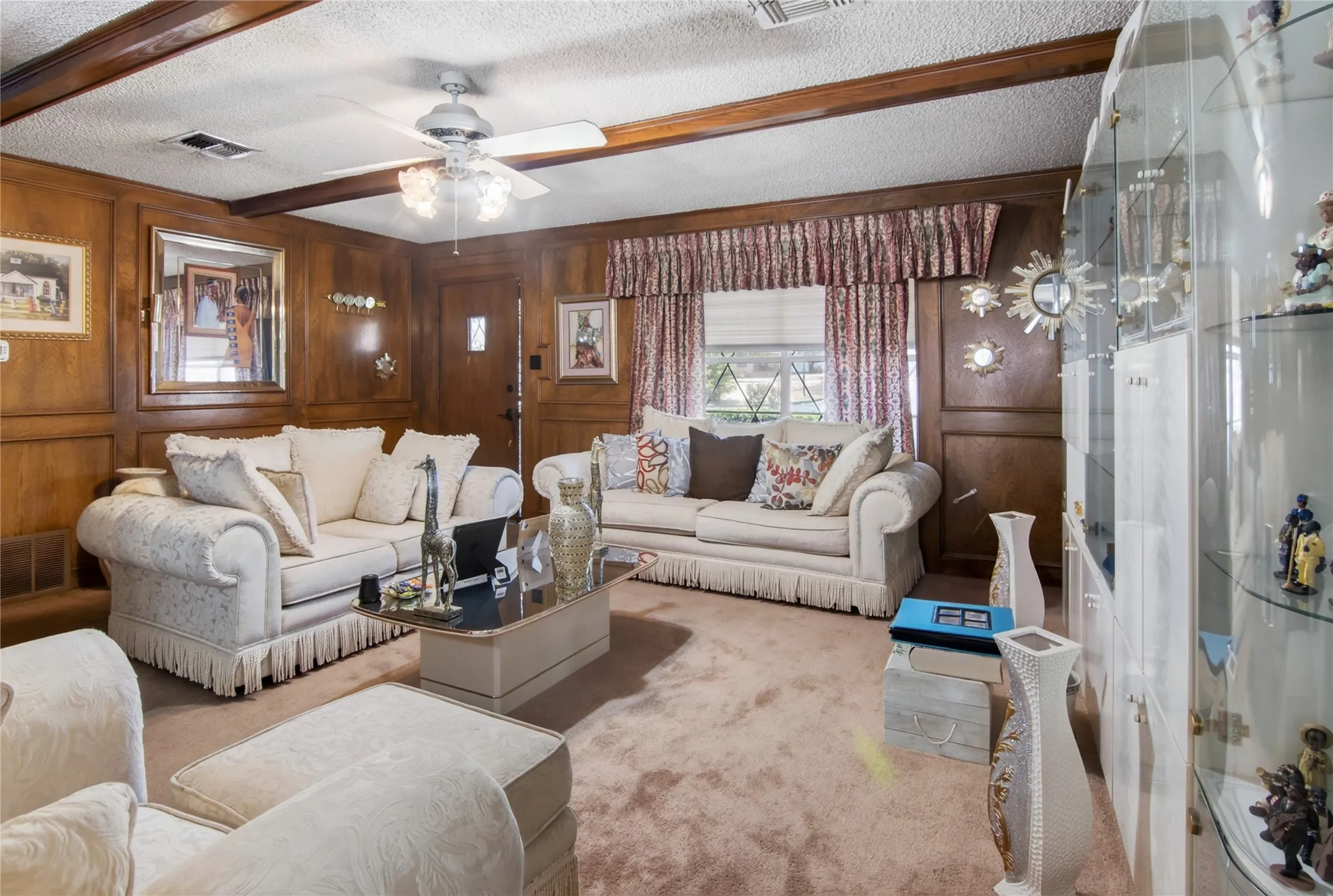 Single Family Residence For Sale in Mc Lennan County , 3117 N 15th Street, Waco, Texas 76708, 3 Bedroom, 3 Bathroom, Garage spaces, 2,248 Sqft, built in 1976, mls#21367703, Real Estate Agent in Waco, Homes For Sale in Mc Lennan county, Homes For Sale in Waco, Realtor in Waco Texas, Real Estate Brokerage Independent Realty Texas, Luminita Cordes Realtor