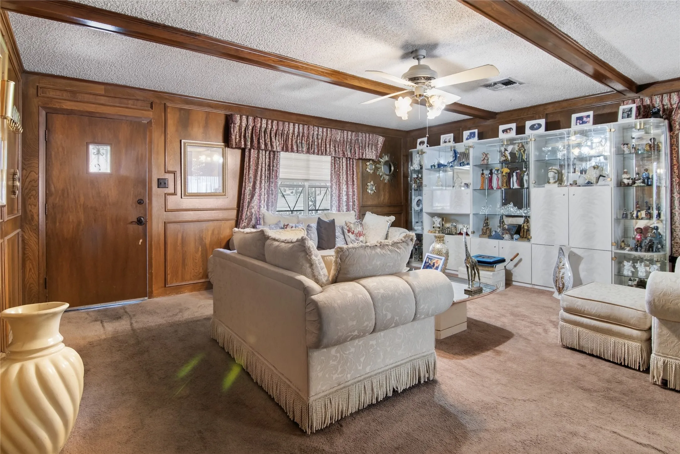 Single Family Residence For Sale in Mc Lennan County , 3117 N 15th Street, Waco, Texas 76708, 3 Bedroom, 3 Bathroom, Garage spaces, 2,248 Sqft, built in 1976, mls#21367703, Real Estate Agent in Waco, Homes For Sale in Mc Lennan county, Homes For Sale in Waco, Realtor in Waco Texas, Real Estate Brokerage Independent Realty Texas, Luminita Cordes Realtor