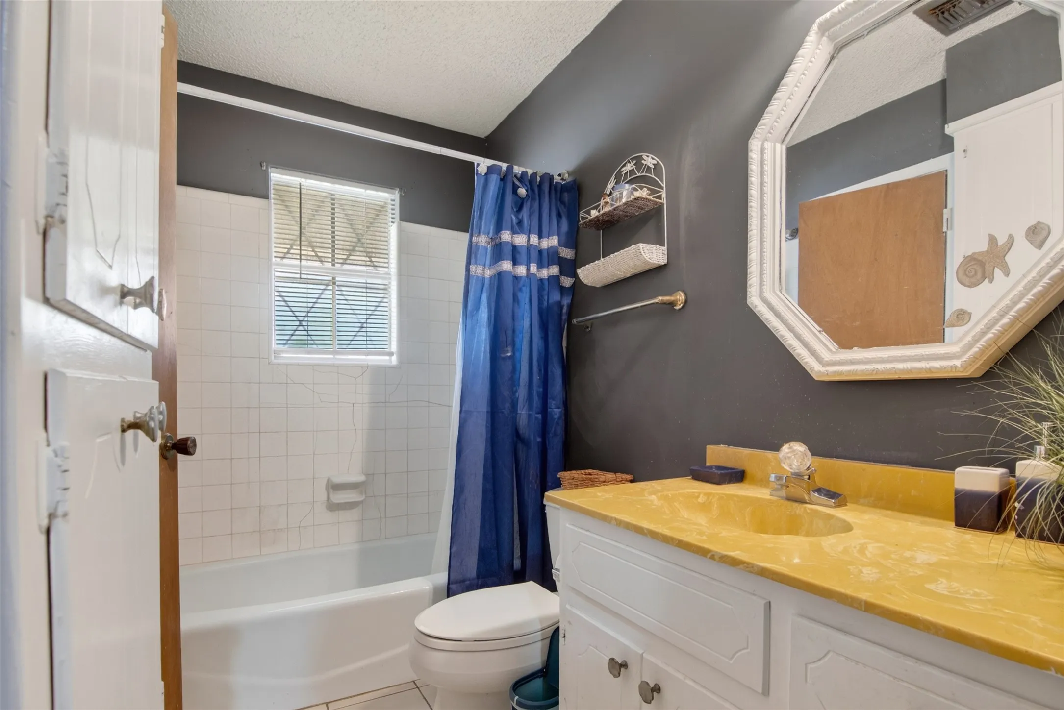 Single Family Residence For Sale in Mc Lennan County , 3117 N 15th Street, Waco, Texas 76708, 3 Bedroom, 3 Bathroom, Garage spaces, 2,248 Sqft, built in 1976, mls#21367703, Real Estate Agent in Waco, Homes For Sale in Mc Lennan county, Homes For Sale in Waco, Realtor in Waco Texas, Real Estate Brokerage Independent Realty Texas, Luminita Cordes Realtor