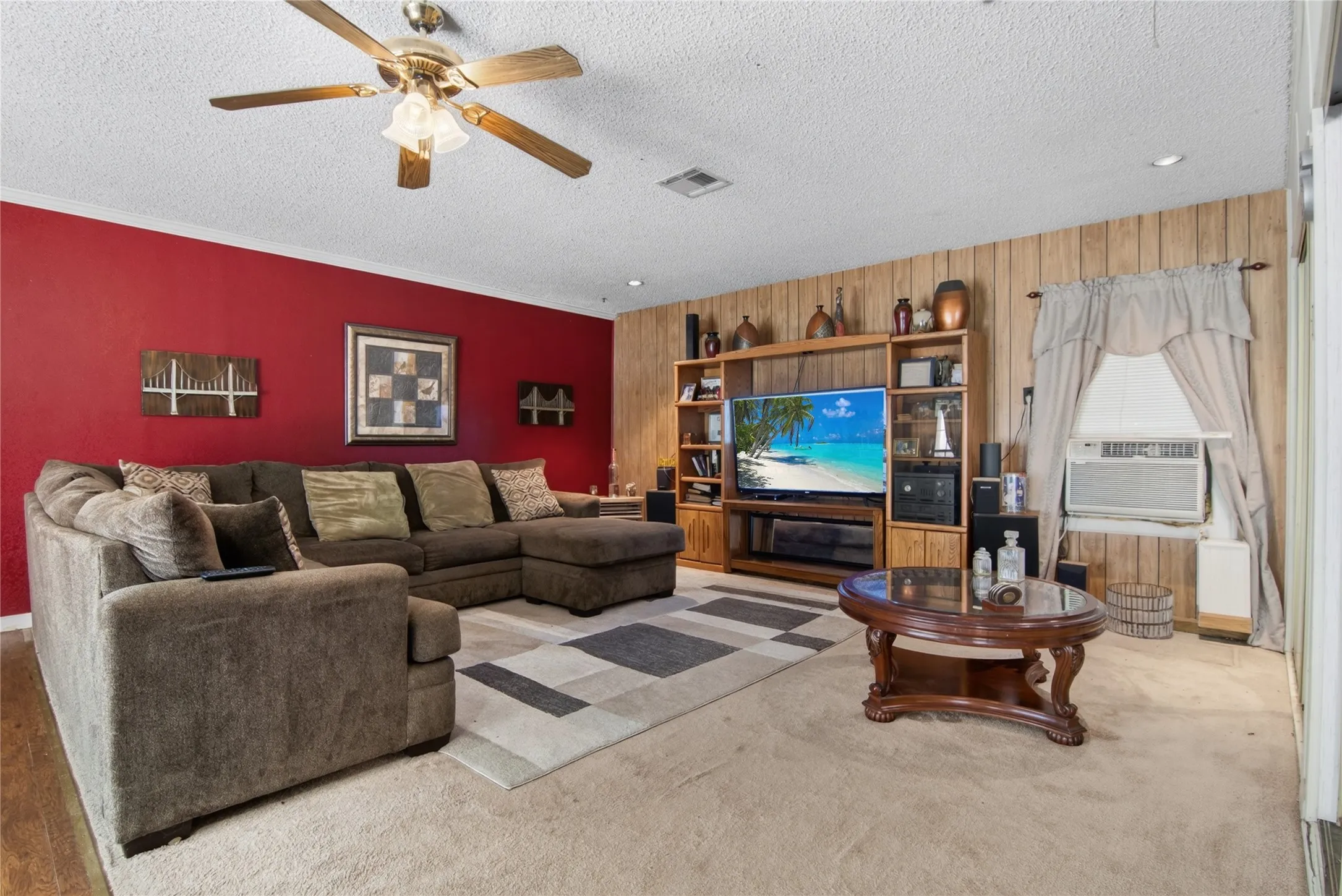 Single Family Residence For Sale in Mc Lennan County , 3117 N 15th Street, Waco, Texas 76708, 3 Bedroom, 3 Bathroom, Garage spaces, 2,248 Sqft, built in 1976, mls#21367703, Real Estate Agent in Waco, Homes For Sale in Mc Lennan county, Homes For Sale in Waco, Realtor in Waco Texas, Real Estate Brokerage Independent Realty Texas, Luminita Cordes Realtor