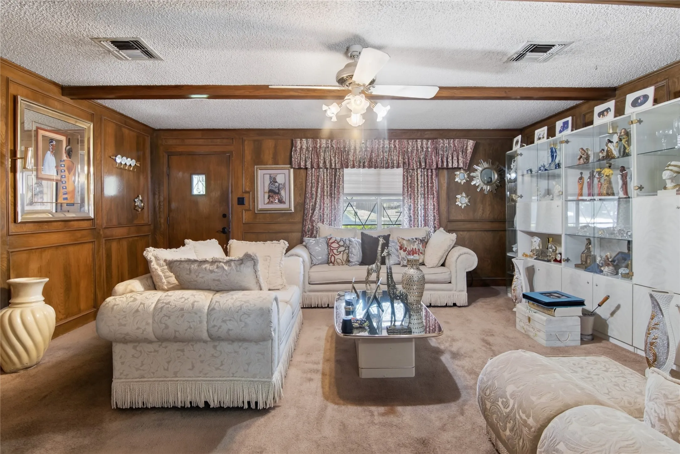 Single Family Residence For Sale in Mc Lennan County , 3117 N 15th Street, Waco, Texas 76708, 3 Bedroom, 3 Bathroom, Garage spaces, 2,248 Sqft, built in 1976, mls#21367703, Real Estate Agent in Waco, Homes For Sale in Mc Lennan county, Homes For Sale in Waco, Realtor in Waco Texas, Real Estate Brokerage Independent Realty Texas, Luminita Cordes Realtor