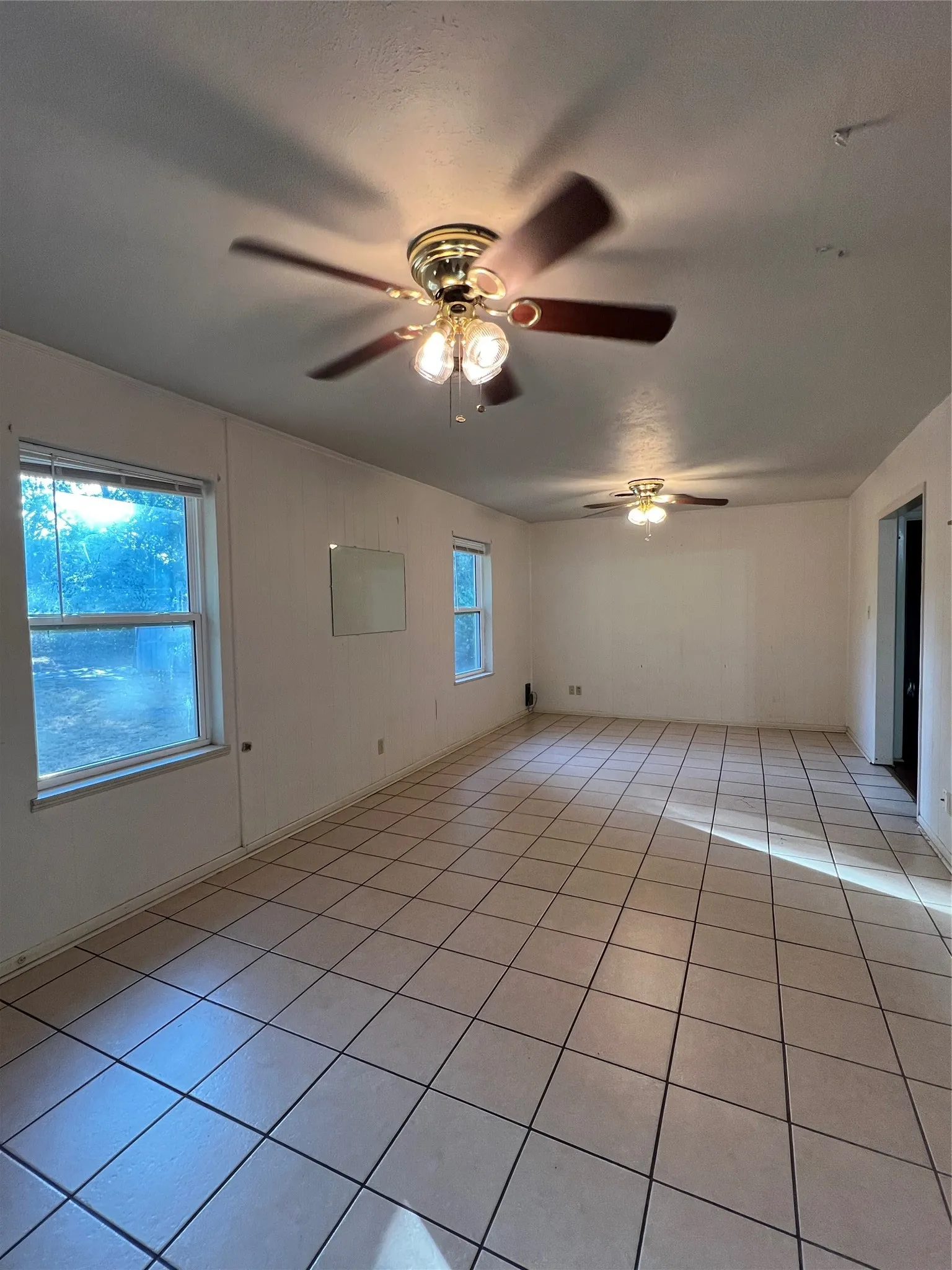 Single Family Residence For Rent in Erath County , 517 N LYDIA, Stephenville, Texas 76401, 3 Bedroom, 1 Bathroom, Garage spaces, 1,473 Sqft, built in 1957, mls#21367757, Real Estate Agent in Stephenville, Homes For Rent in Erath county, Homes For Rent in Stephenville, Realtor in Stephenville Texas, Real Estate Brokerage Independent Realty Texas, Luminita Cordes Realtor