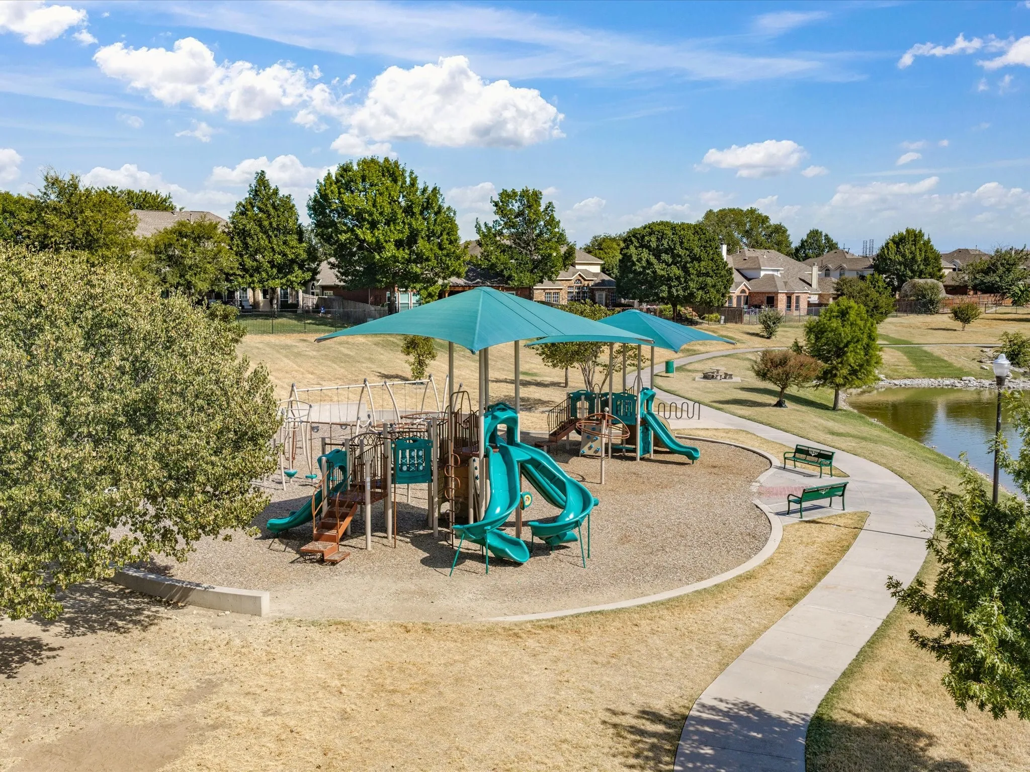 Single Family Residence For Sale in Tarrant County , 7129 Sundance Lane, Fort Worth, Texas 76179, 4 Bedroom, 3 Bathroom, 3 Garage spaces, 3,093 Sqft, built in 2000, mls#21356340, Real Estate Agent in Fort Worth, Homes For Sale in Tarrant county, Homes For Sale in Fort Worth, Realtor in Fort Worth Texas, Real Estate Brokerage Independent Realty Texas, Luminita Cordes Realtor