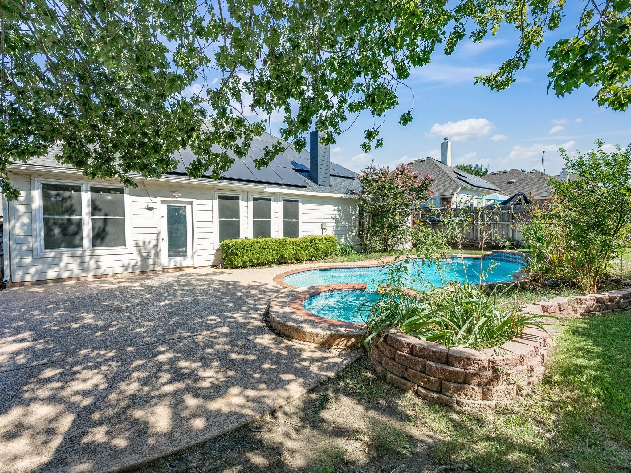 Single Family Residence For Sale in Tarrant County , 7129 Sundance Lane, Fort Worth, Texas 76179, 4 Bedroom, 3 Bathroom, 3 Garage spaces, 3,093 Sqft, built in 2000, mls#21356340, Real Estate Agent in Fort Worth, Homes For Sale in Tarrant county, Homes For Sale in Fort Worth, Realtor in Fort Worth Texas, Real Estate Brokerage Independent Realty Texas, Luminita Cordes Realtor