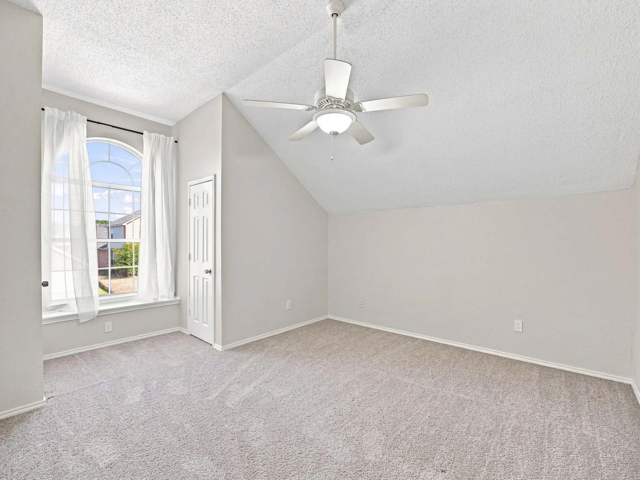 Upstairs Guest Bedroom 1