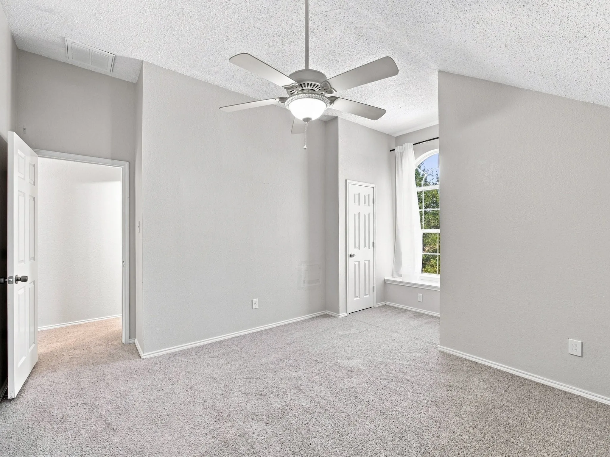 Upstairs Guest Bedroom 1