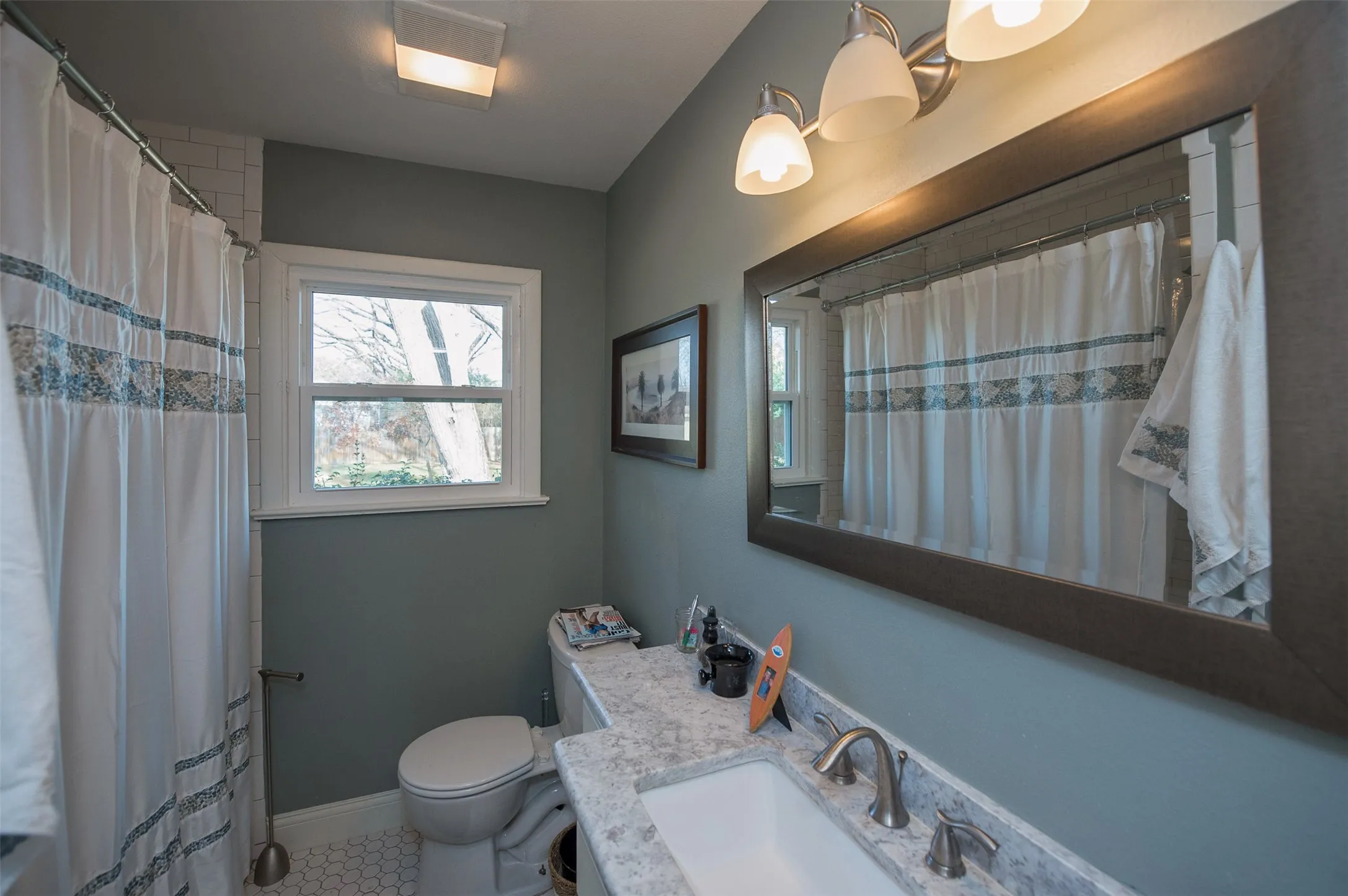 Single Family Residence For Rent in Tarrant County , 3540 Rashti Court, Fort Worth, Texas 76109, 3 Bedroom, 2 Bathroom, 1 Garage spaces, 1,366 Sqft, built in 1949, mls#21364284, Real Estate Agent in Fort Worth, Homes For Rent in Tarrant county, Homes For Rent in Fort Worth, Realtor in Fort Worth Texas, Real Estate Brokerage Independent Realty Texas, Luminita Cordes Realtor