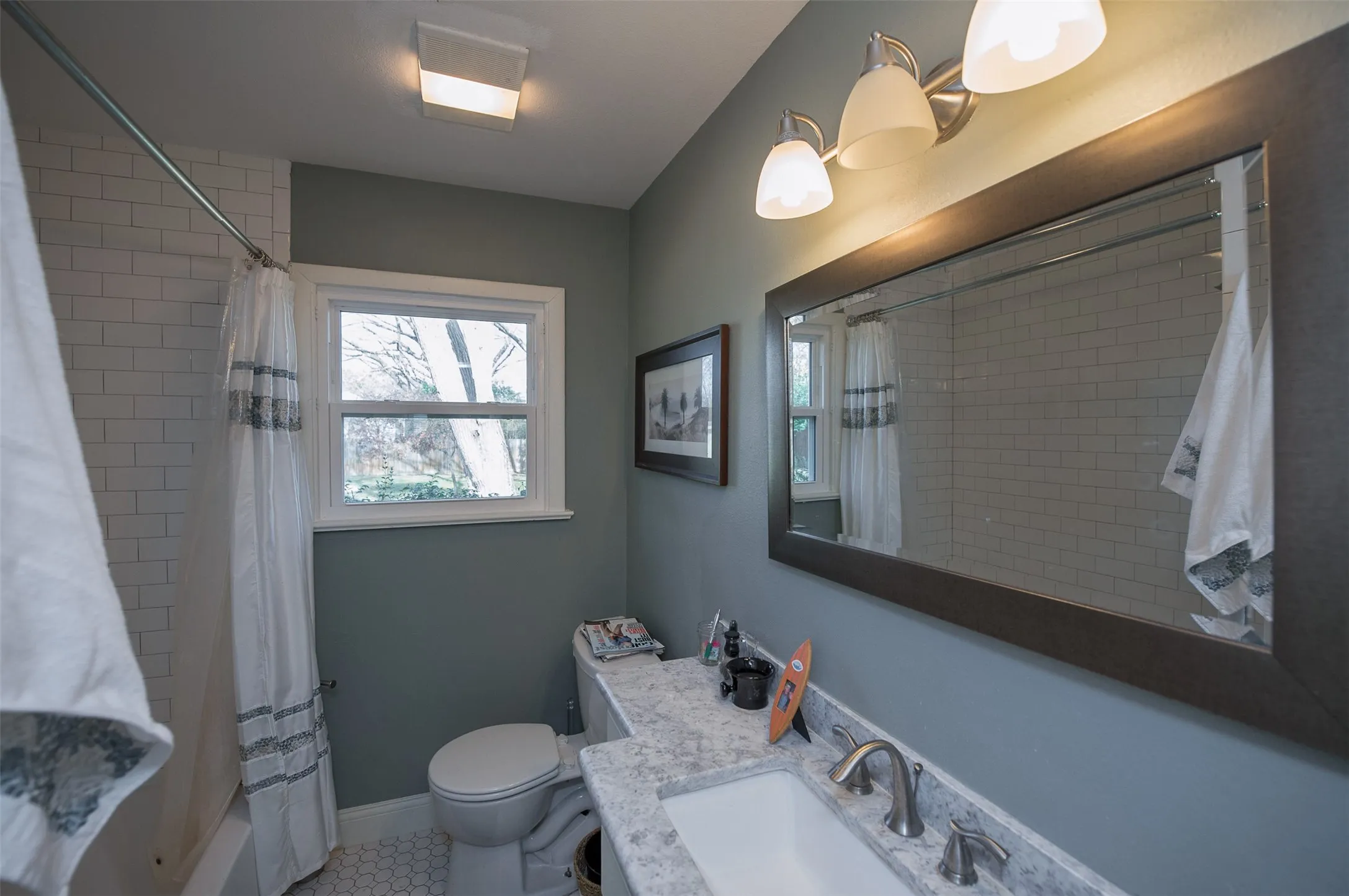 Single Family Residence For Rent in Tarrant County , 3540 Rashti Court, Fort Worth, Texas 76109, 3 Bedroom, 2 Bathroom, 1 Garage spaces, 1,366 Sqft, built in 1949, mls#21364284, Real Estate Agent in Fort Worth, Homes For Rent in Tarrant county, Homes For Rent in Fort Worth, Realtor in Fort Worth Texas, Real Estate Brokerage Independent Realty Texas, Luminita Cordes Realtor