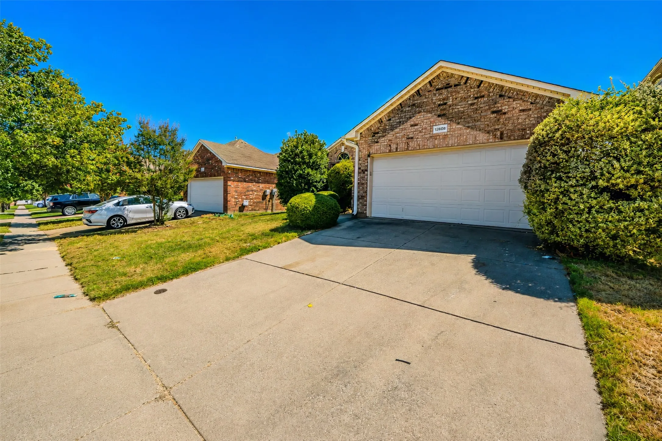 Single Family Residence For Rent in Tarrant County , 12808 Old Macgregor Lane, Fort Worth, Texas 76244, 4 Bedroom, 2 Bathroom, 2 Garage spaces, 1,673 Sqft, built in 2006, mls#21364528, Real Estate Agent in Fort Worth, Homes For Rent in Tarrant county, Homes For Rent in Fort Worth, Realtor in Fort Worth Texas, Real Estate Brokerage Independent Realty Texas, Luminita Cordes Realtor