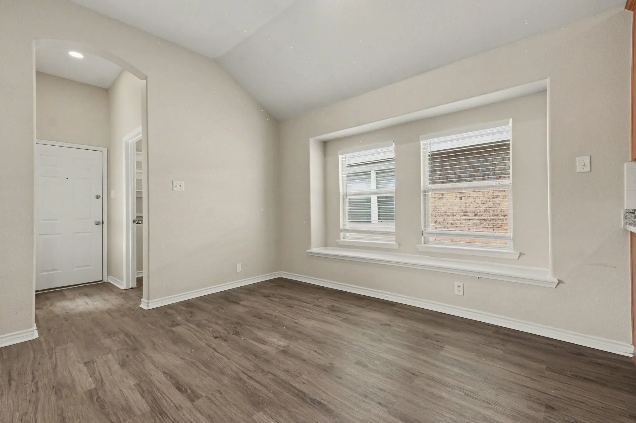 Single Family Residence For Sale in Collin County , 1614 Woodhaven Court, Allen, Texas 75002, 3 Bedroom, 2 Bathroom, 2 Garage spaces, 1,875 Sqft, built in 2001, mls#21367738, Real Estate Agent in Allen, Homes For Sale in Collin county, Homes For Sale in Allen, Realtor in Allen Texas, Real Estate Brokerage Independent Realty Texas, Luminita Cordes Realtor