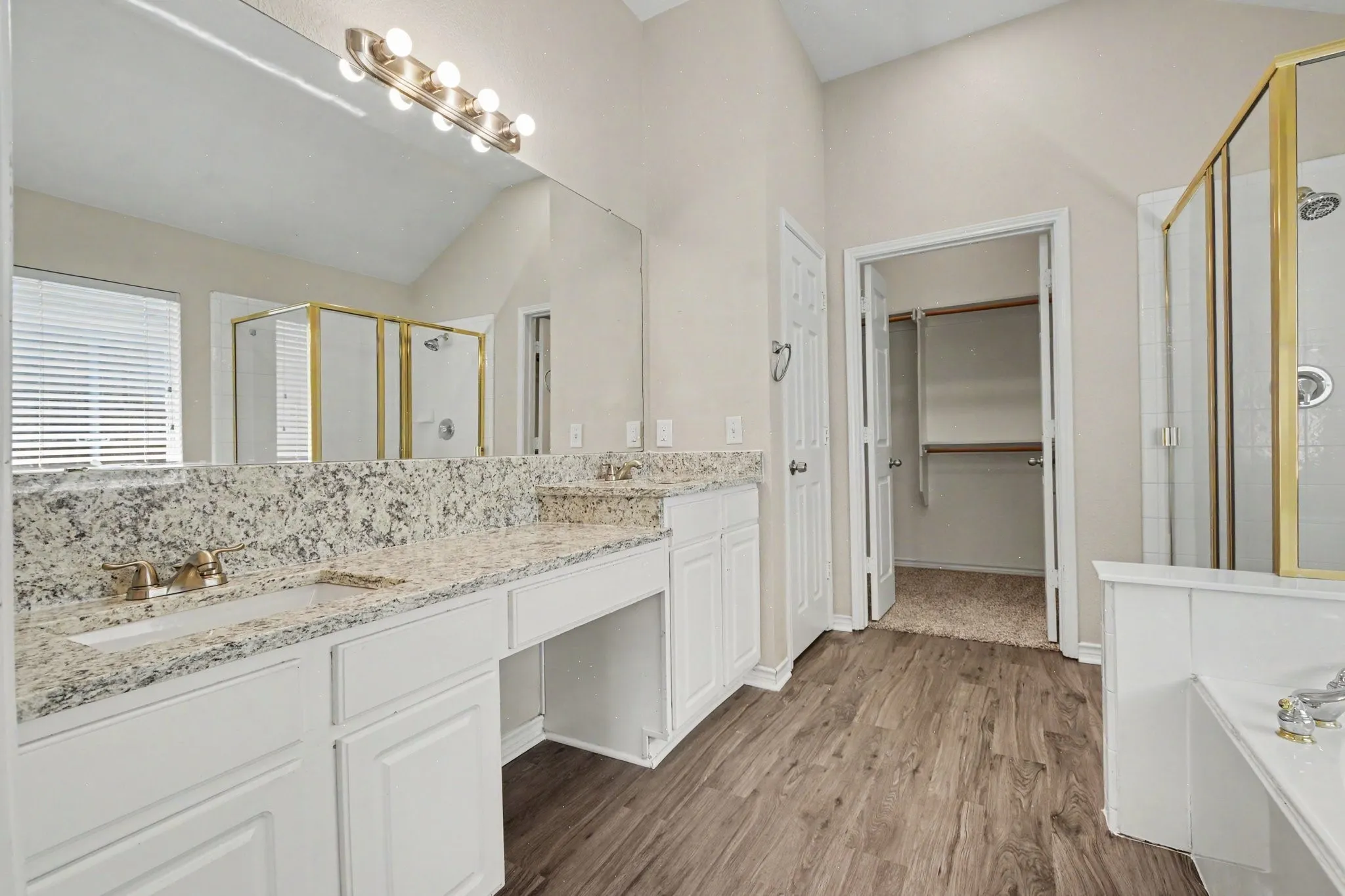 Single Family Residence For Sale in Collin County , 1614 Woodhaven Court, Allen, Texas 75002, 3 Bedroom, 2 Bathroom, 2 Garage spaces, 1,875 Sqft, built in 2001, mls#21367738, Real Estate Agent in Allen, Homes For Sale in Collin county, Homes For Sale in Allen, Realtor in Allen Texas, Real Estate Brokerage Independent Realty Texas, Luminita Cordes Realtor