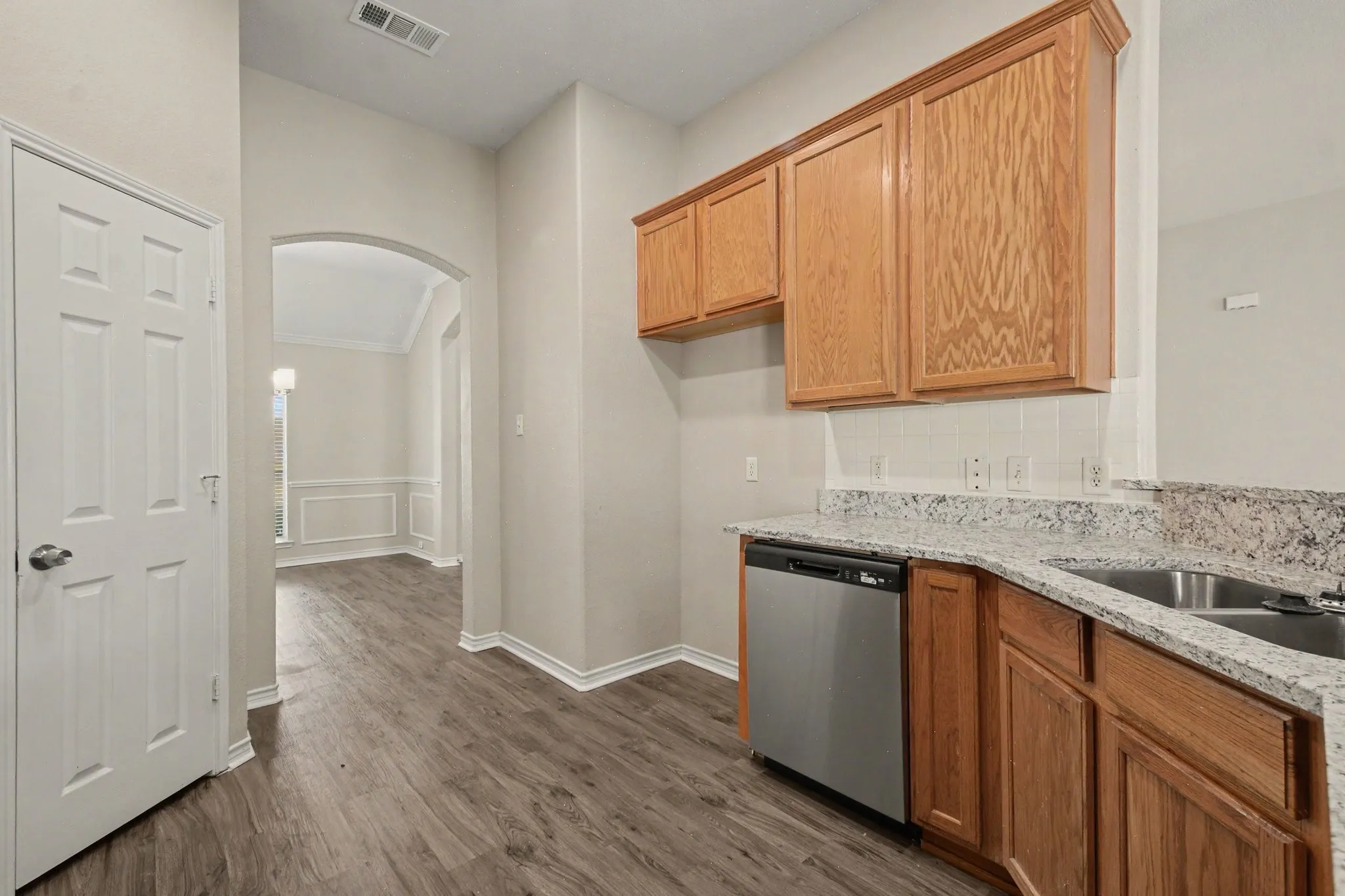 Single Family Residence For Sale in Collin County , 1614 Woodhaven Court, Allen, Texas 75002, 3 Bedroom, 2 Bathroom, 2 Garage spaces, 1,875 Sqft, built in 2001, mls#21367738, Real Estate Agent in Allen, Homes For Sale in Collin county, Homes For Sale in Allen, Realtor in Allen Texas, Real Estate Brokerage Independent Realty Texas, Luminita Cordes Realtor